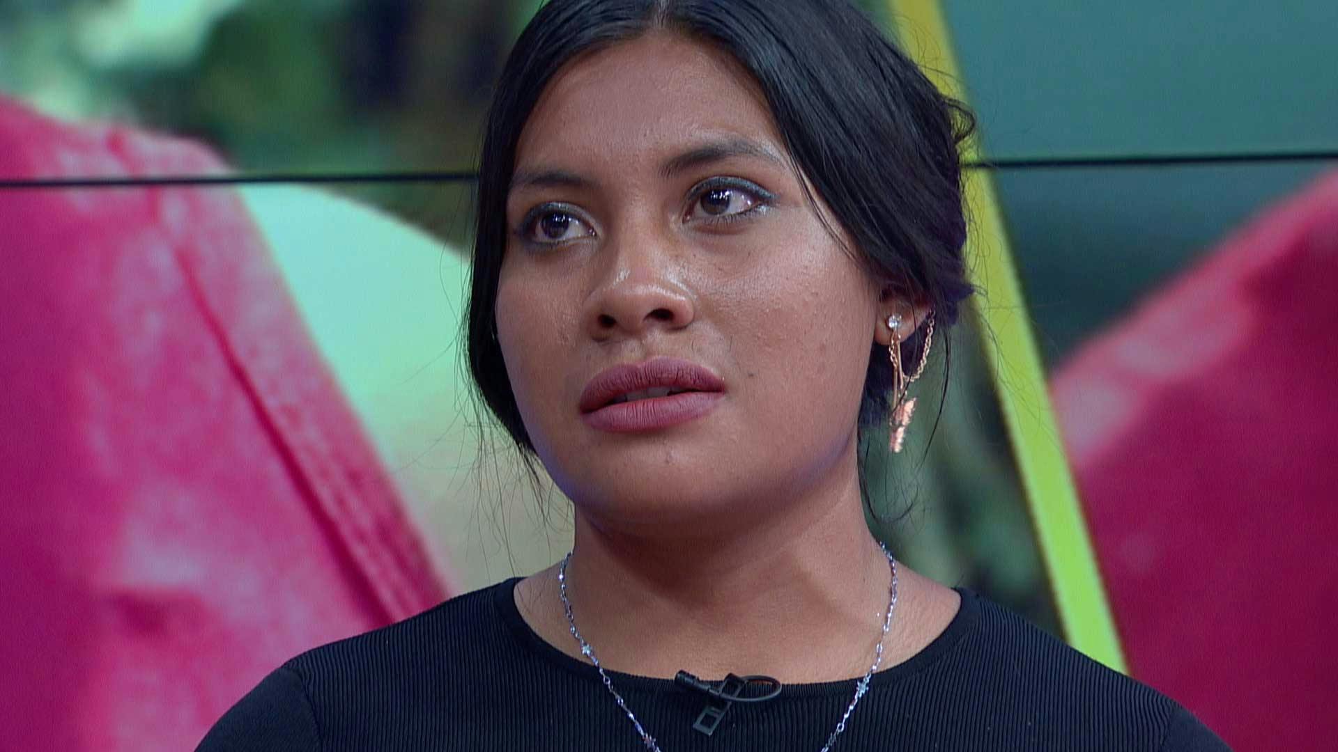 Vanessa lleva un año con León, quien sigue casado con Verónica