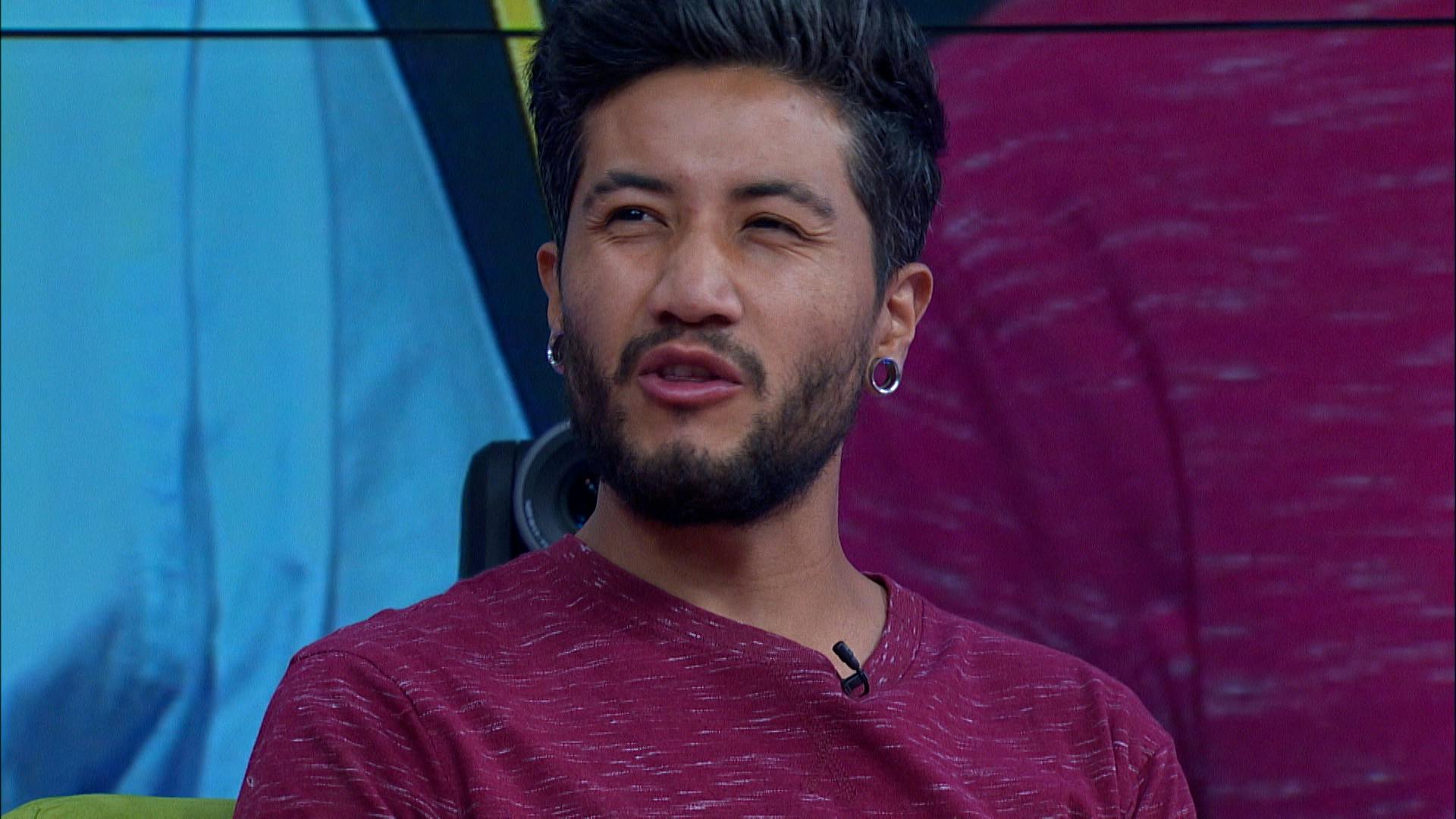 A Jorge le coquetea la mujer de su cuñado cada que puede