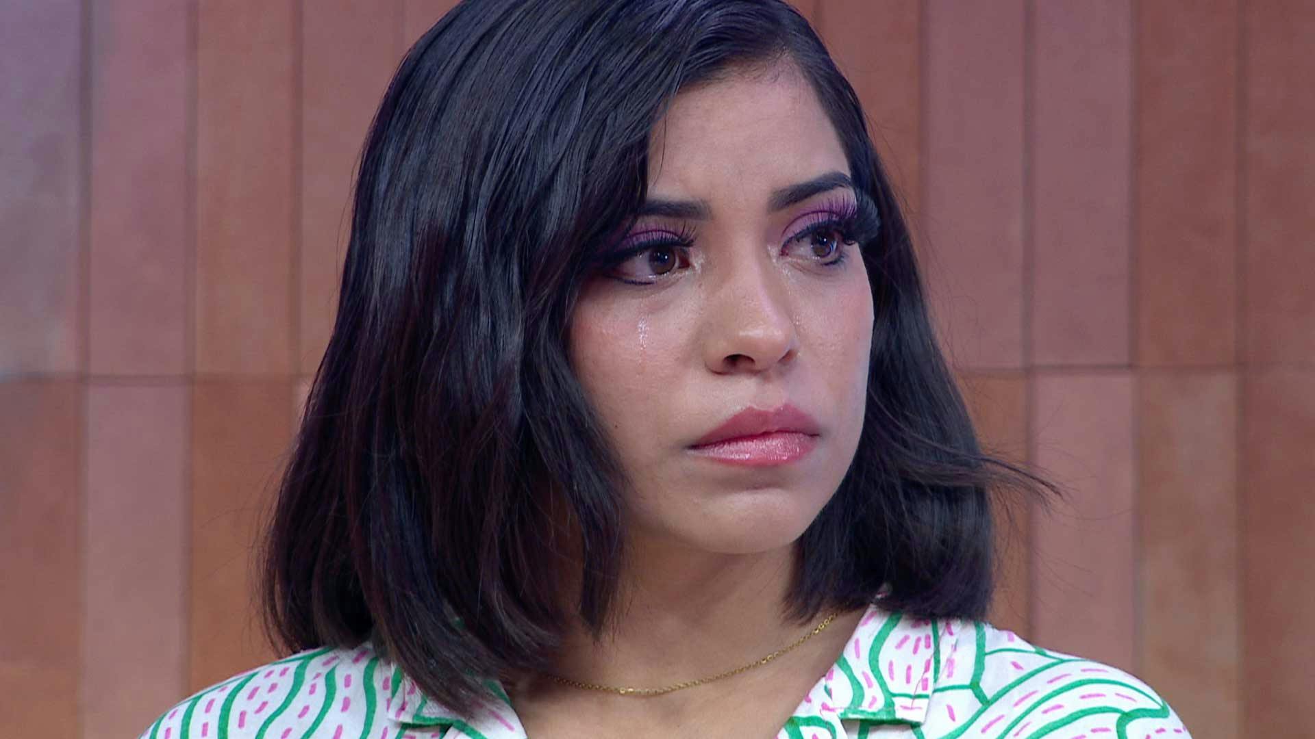 La amiga de Isabel aprovechó la oportunidad y tuvo algo con su papá