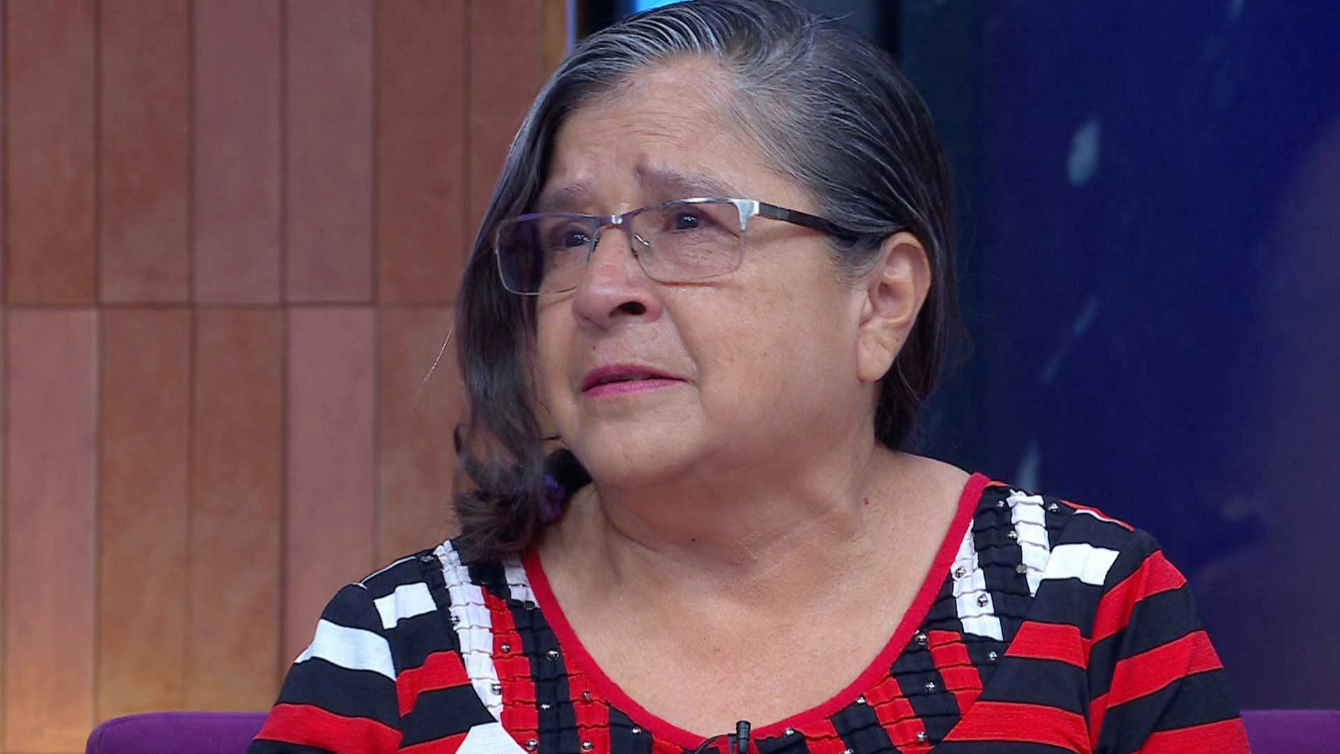 María está triste y decepcionada porque sus hijas son rivales
