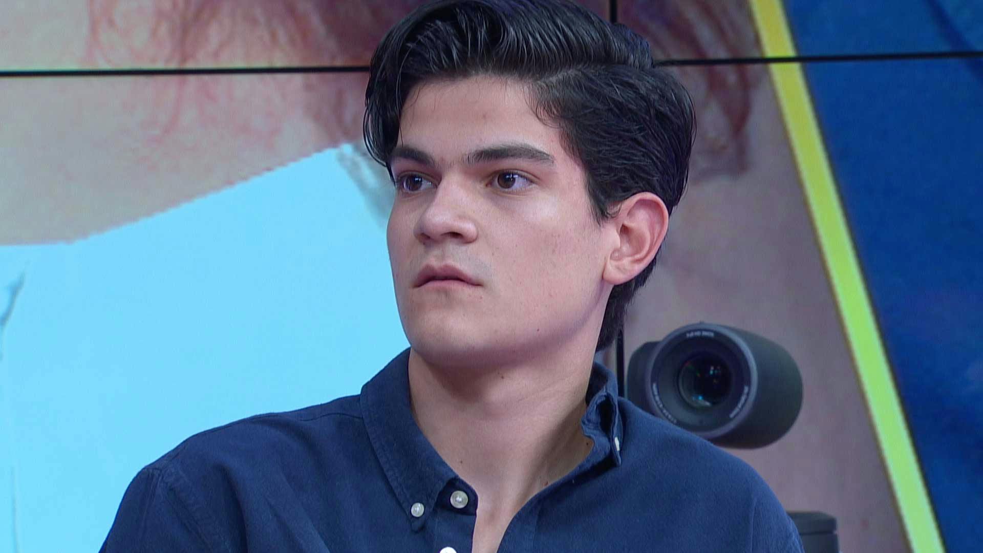 Rodrigo perdió su virginidad con Azul y no quiere que lo abandone