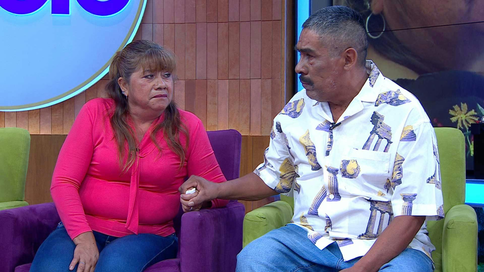 ¡Apareció el amor! Emiliano sorprendió a María, quien ha sufrido mucho