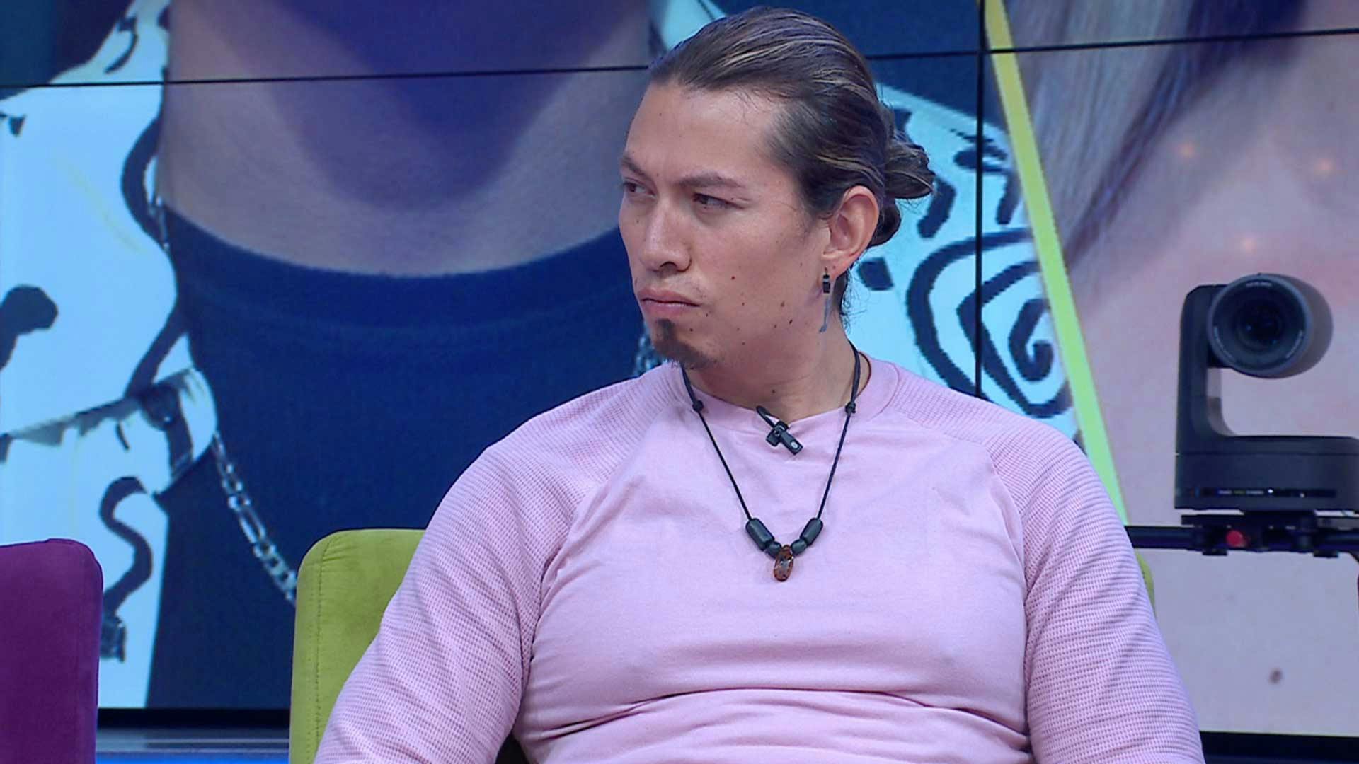 Fernando dice que Eduardo lo agarró desprevenido y quiere que pague