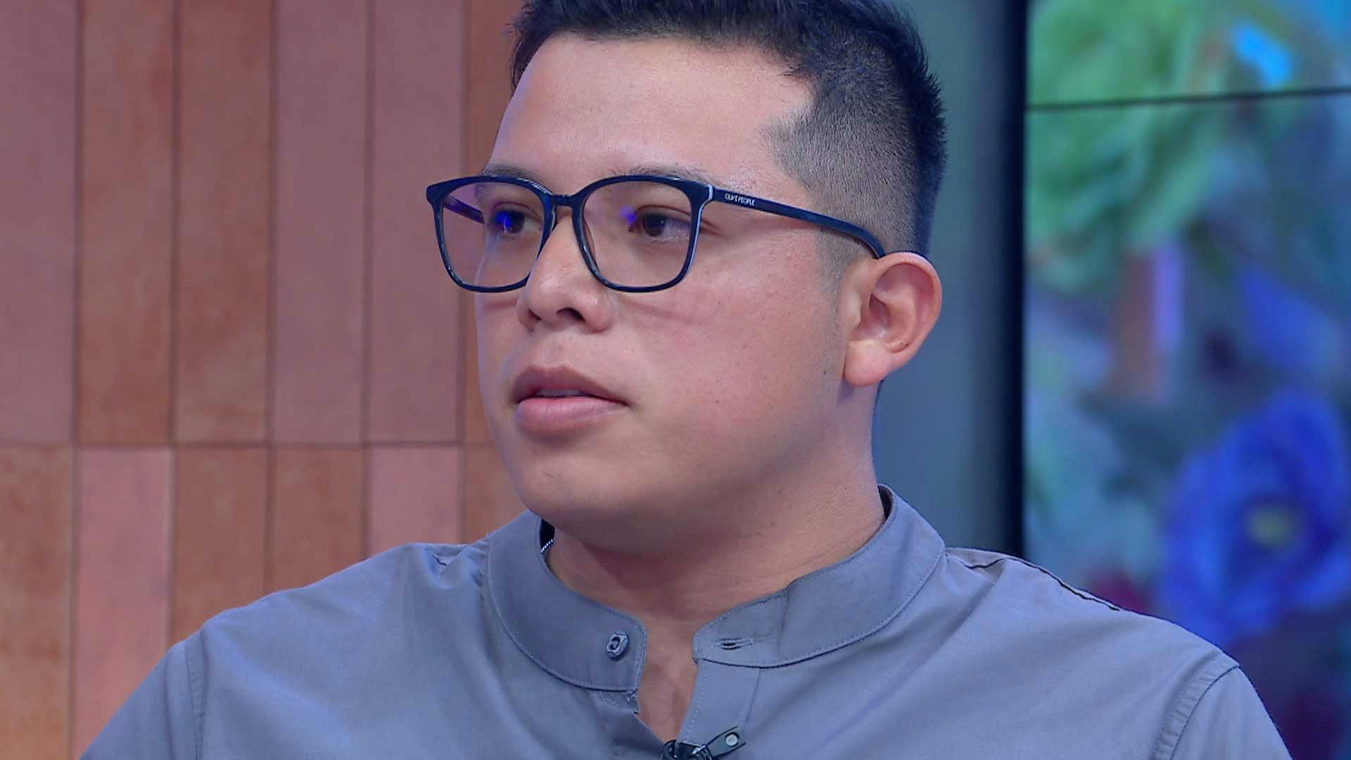 Alonso dice que está enamorado de Margarita, pero él busca a su nieta