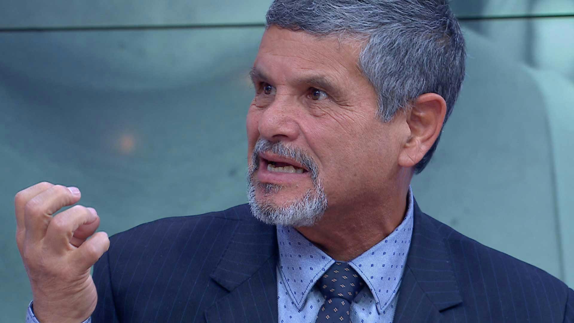 Don Huicho asegura que la mamá de Elvia está cegada por su yerno