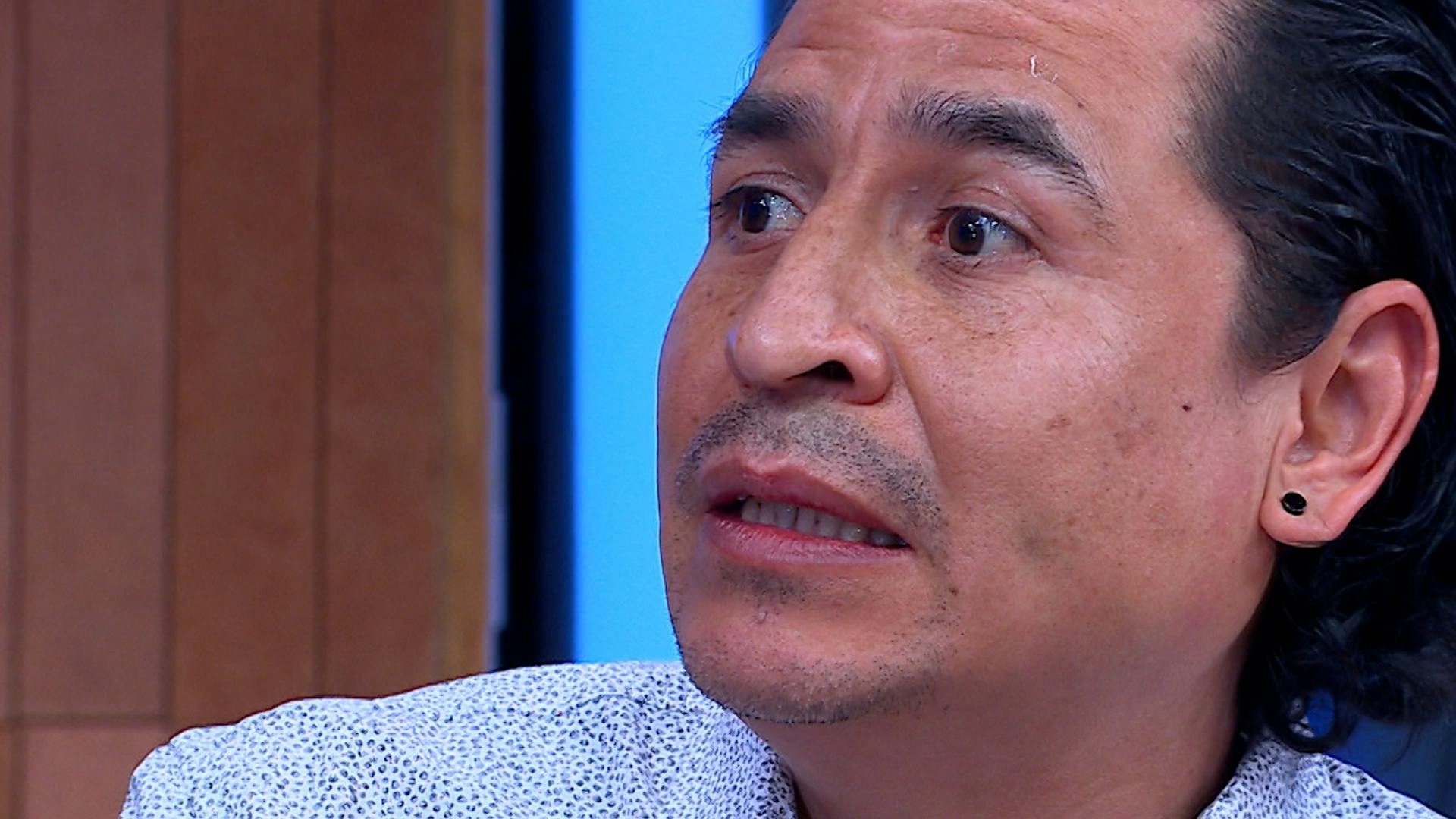 Rogelio cuenta que su hija se pasó de copas y se besó con dos chavos