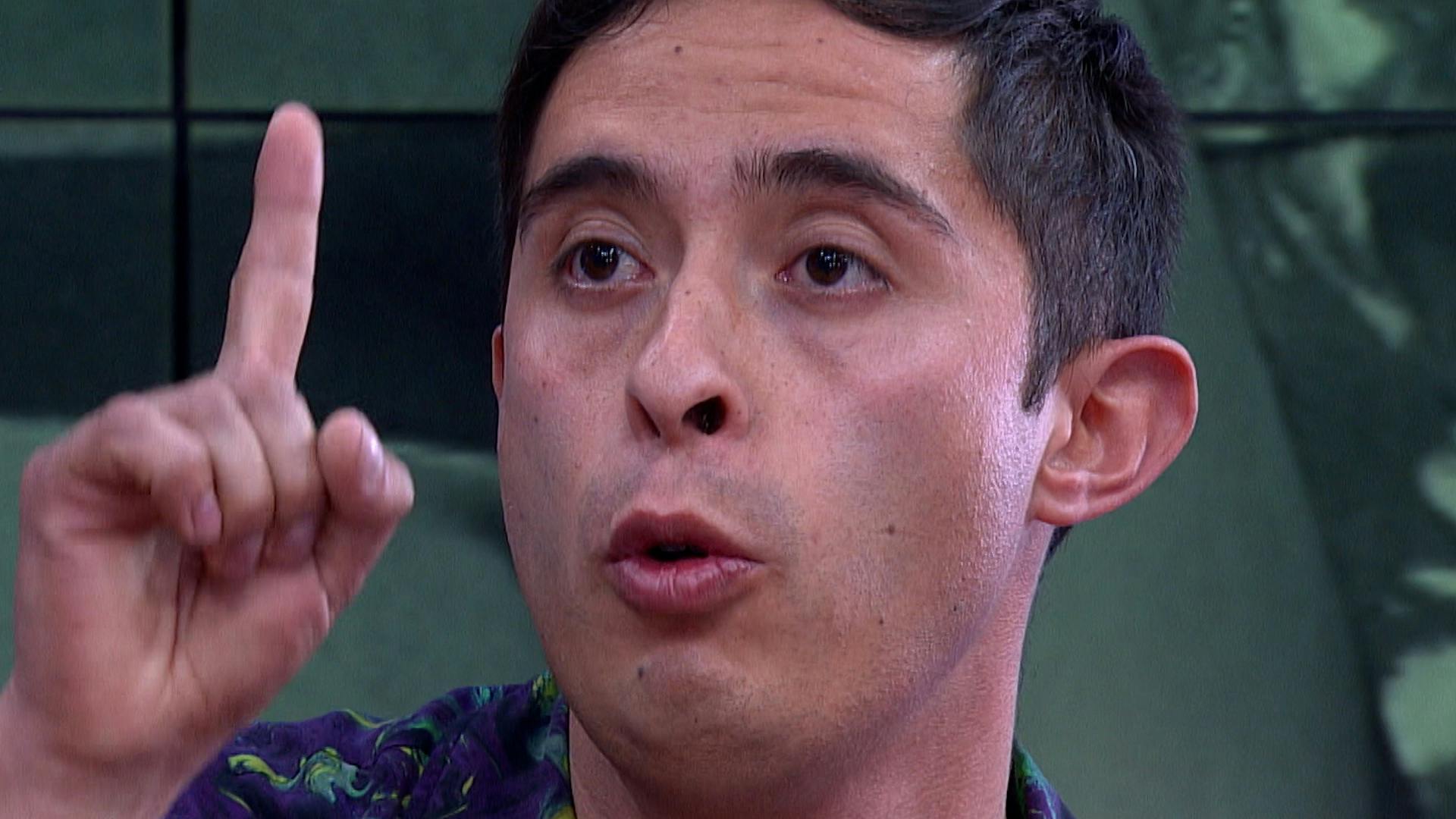 Luis dice que abandonó a Brenda la mamá de su hijo, porque lo merecía