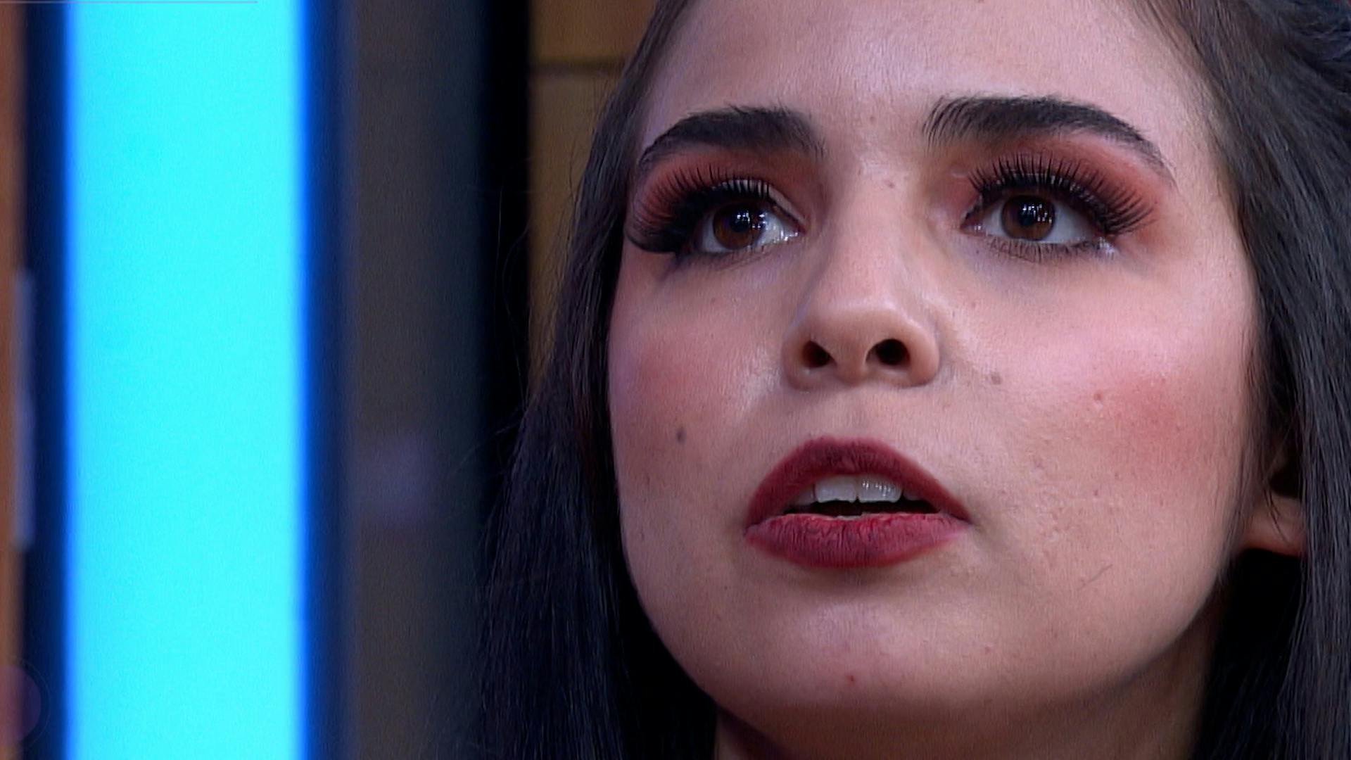 Karinka descubrió que su esposo la engañaba ocho días antes de casarse