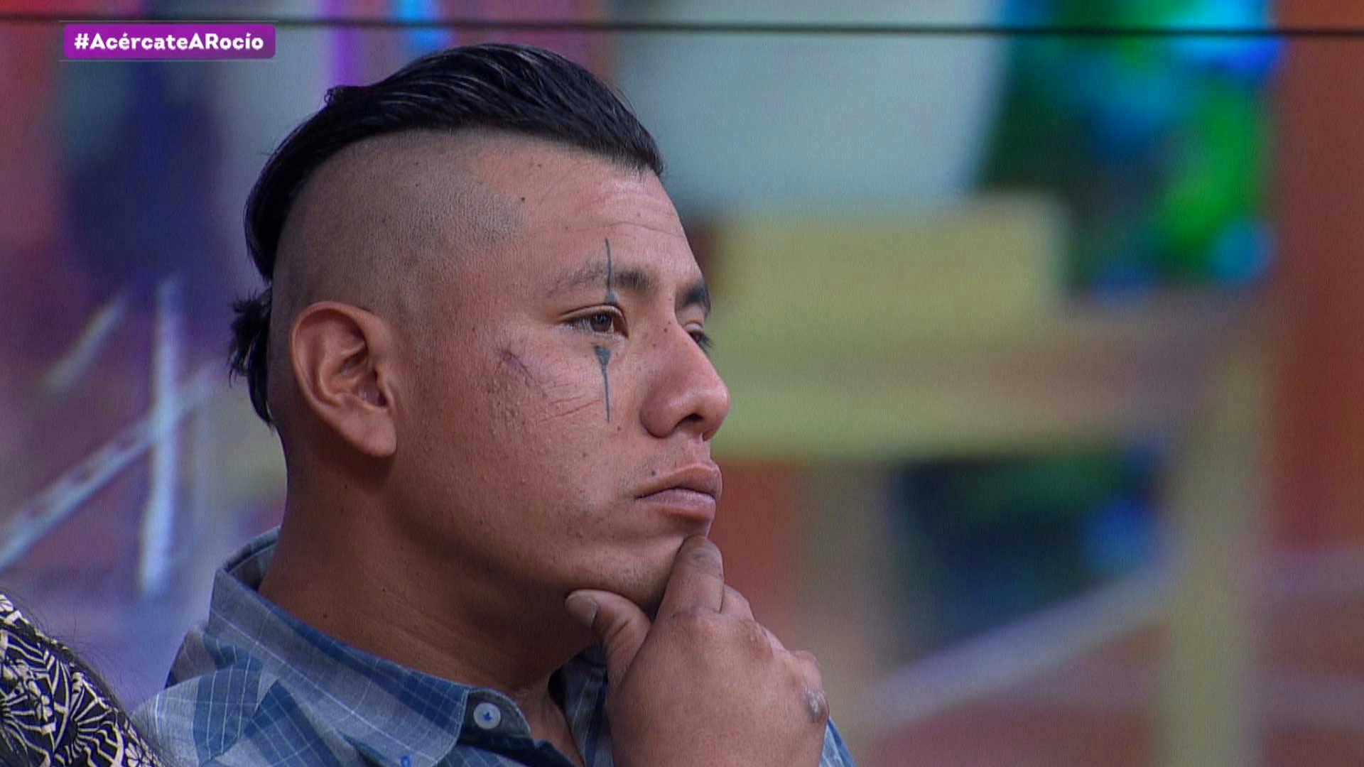 Josué dice que su esposa se pone loca porque va a ver a su mamá