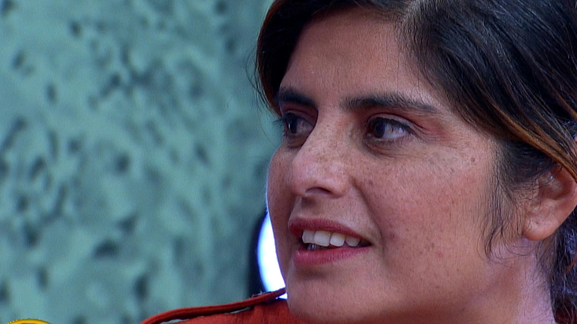 Zulema dice que Ángela tiene una relación con su papá por interés