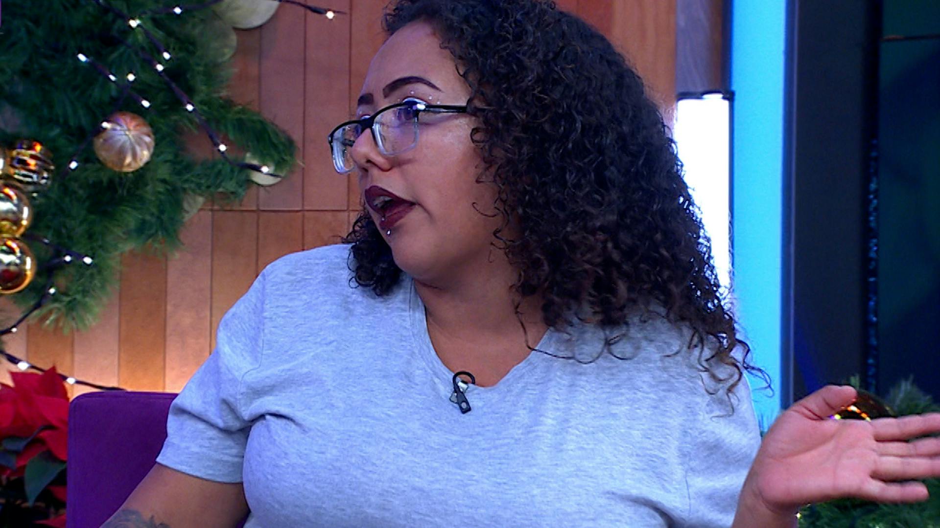 Martha está enojada porque su mamá la sacó del anexo