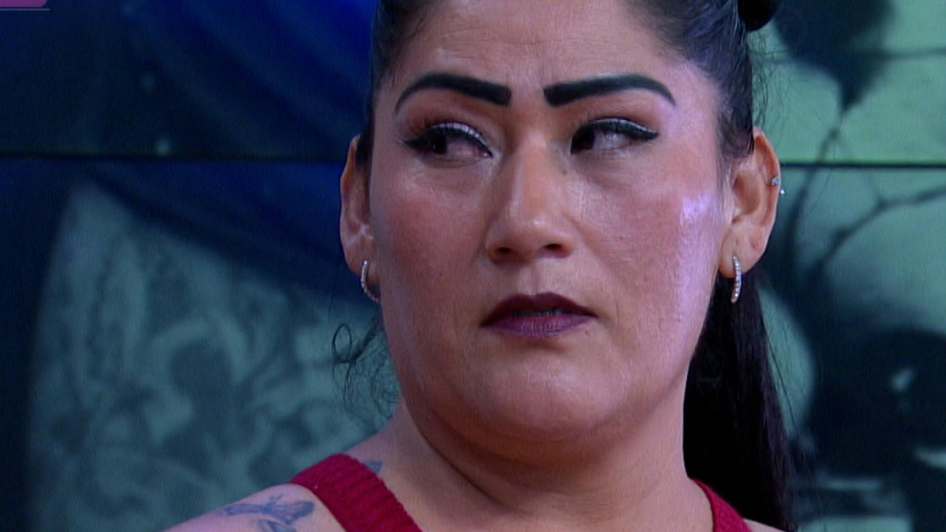 Mayra no sabía que Javier es casado y tiene una relación con él