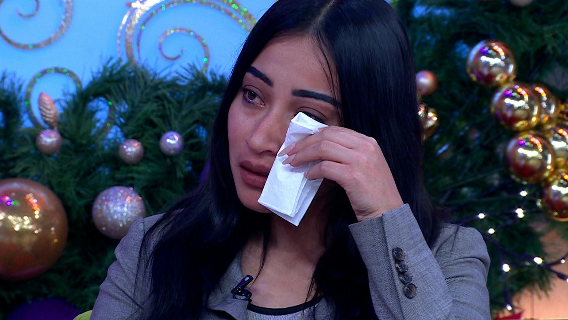 El exnovio de Cindy se dedica a estafar gente en internet