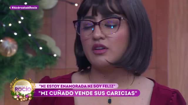 A Sinaí le da asco que su pareja venda sus fotos desnudo en internet