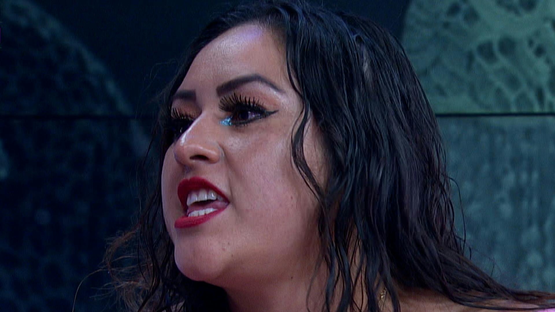 Sandy está obsesionada con Gaspar y advierte que nadie se lo quitará