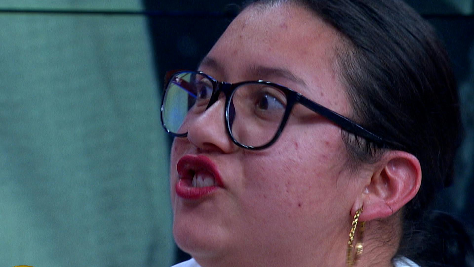 Yesica dice que su cuñada es una golfa y quiere que deje a su hermano