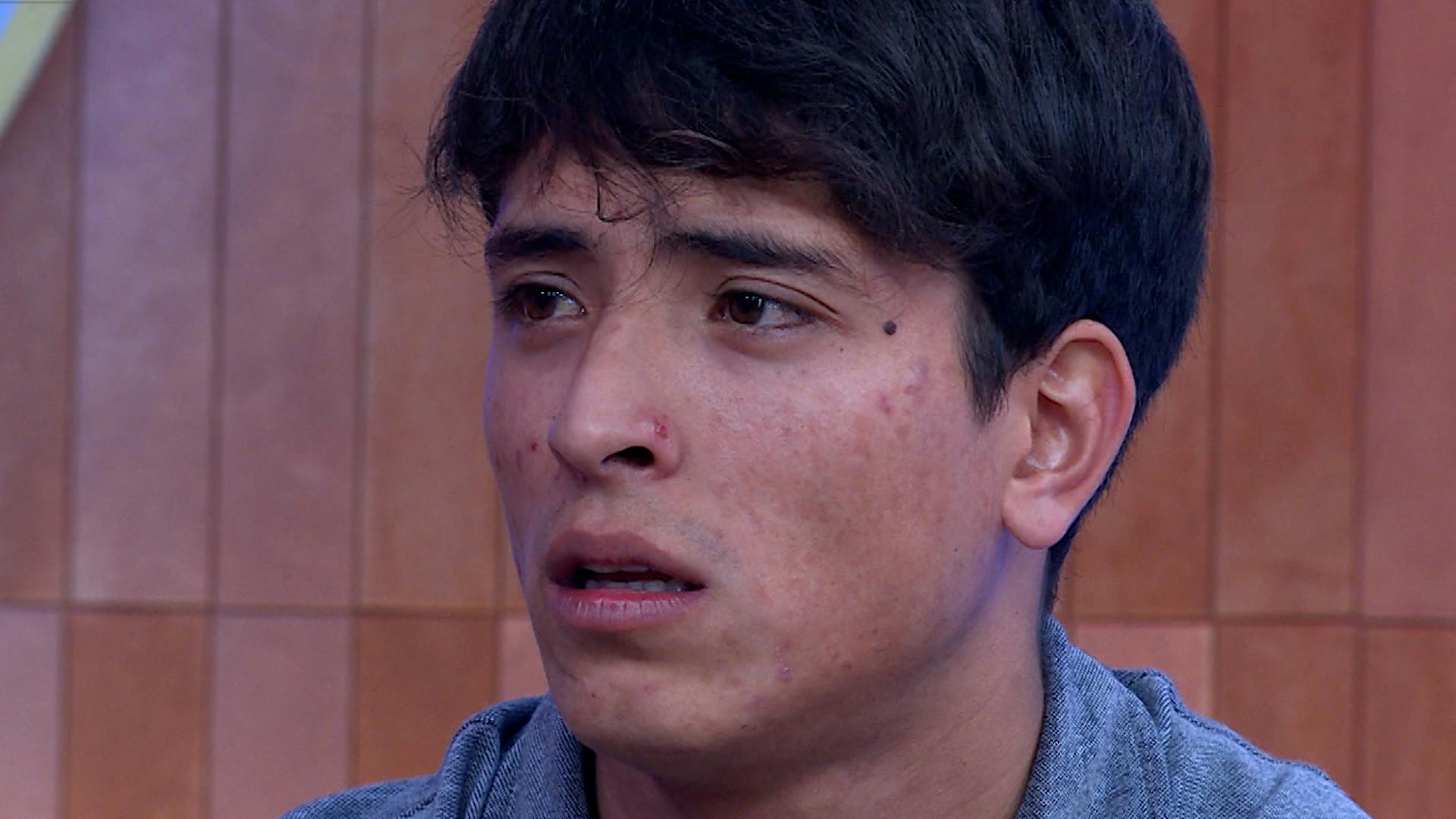 Julio es un muerto de hambre, dice la abuela de Fernanda