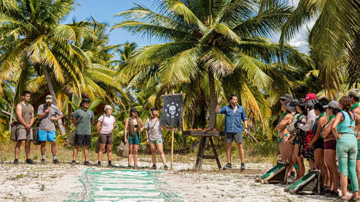 Los Otros conocen a los Héroes y Villanos: Ellos fueron Elegidos