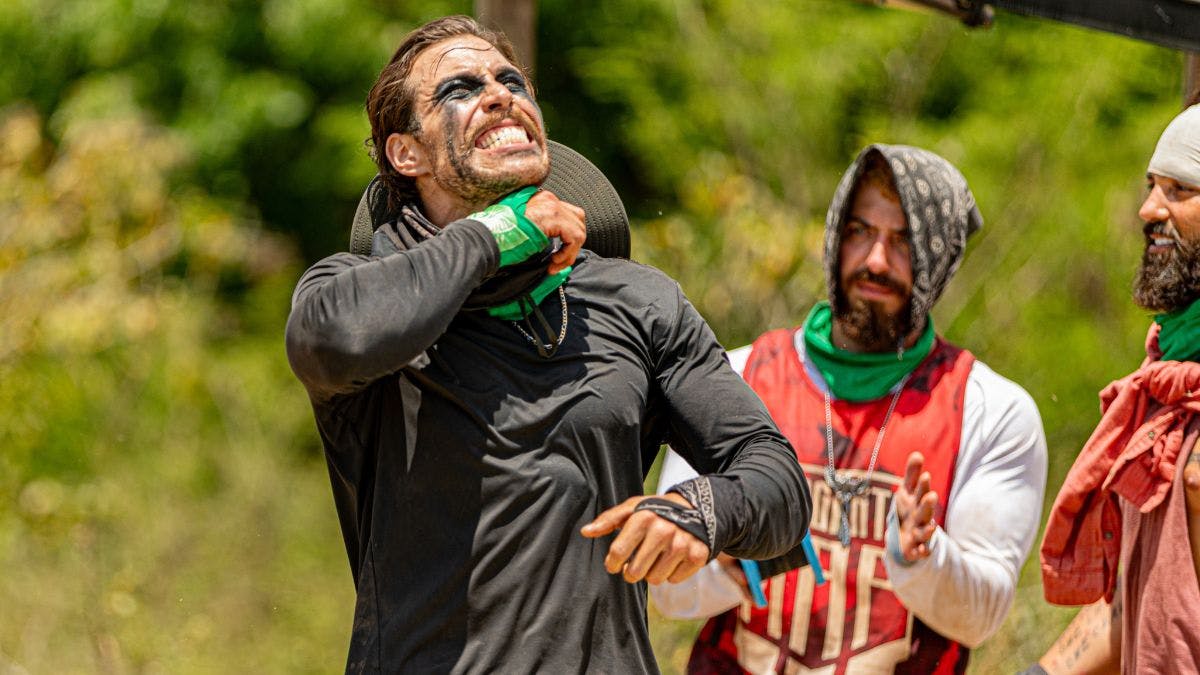 ¡Aaron arma complot contra John y Julieta!