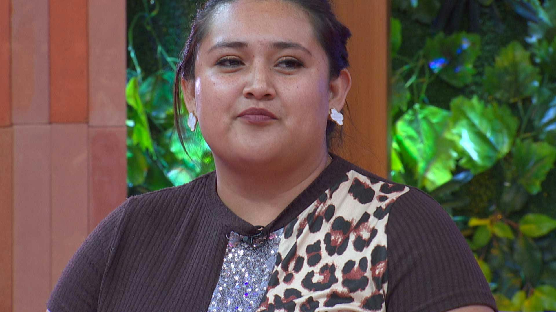 Janet sabe por qué su tía pasa tiempo con Leonel y dirá la verdad