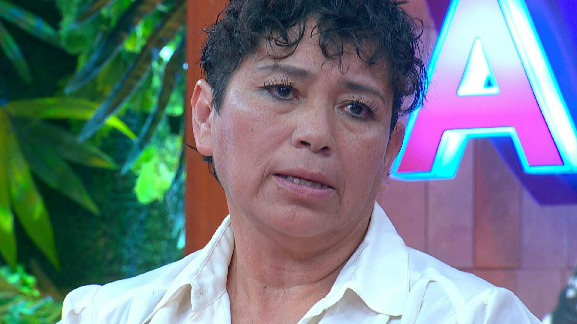 ¡Mi hija se exhibe y me molesta! Carmen no puede más con la situación