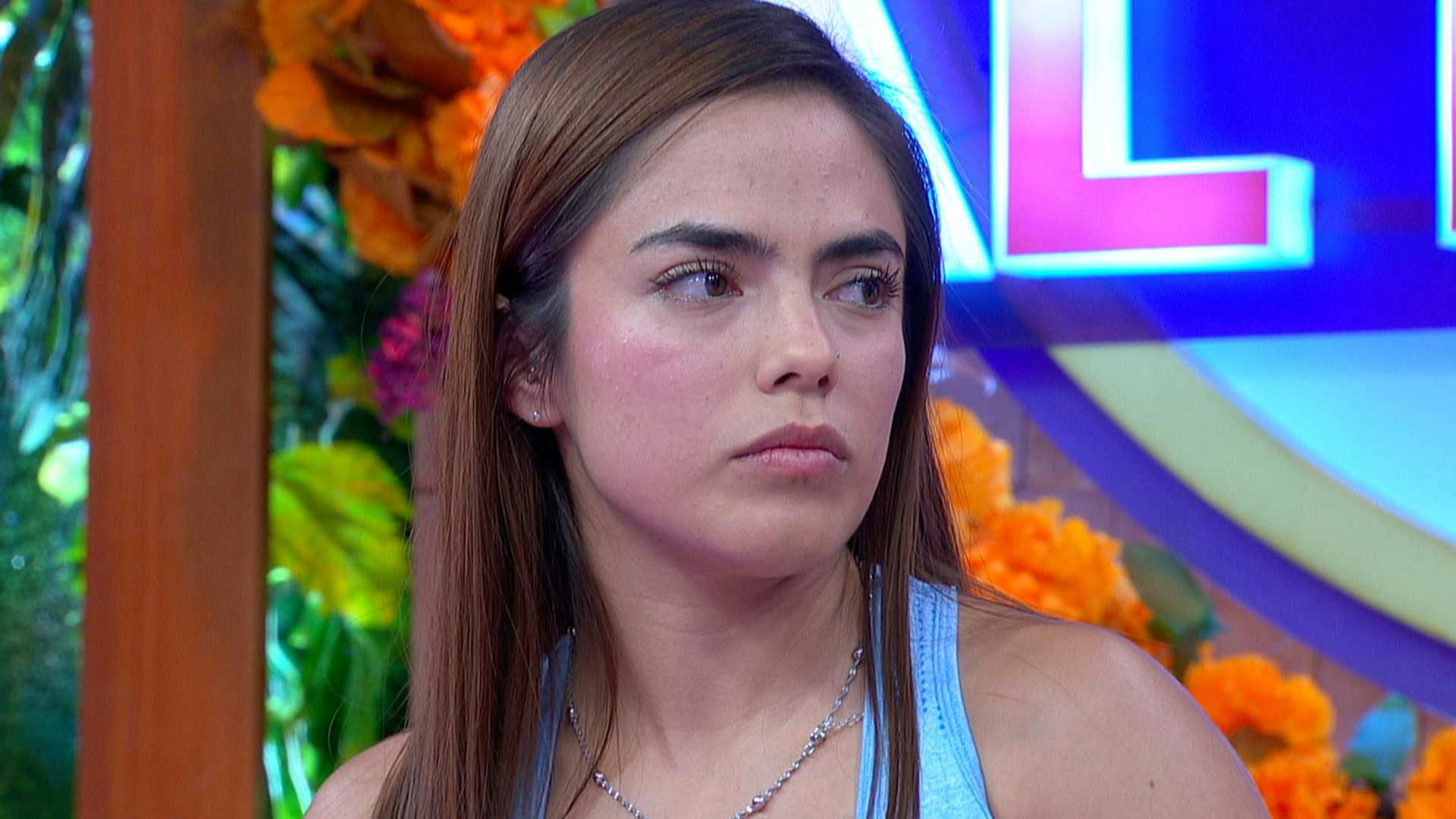 ¡Dicen que manda fotos comprometedoras! A Karime la están difamando