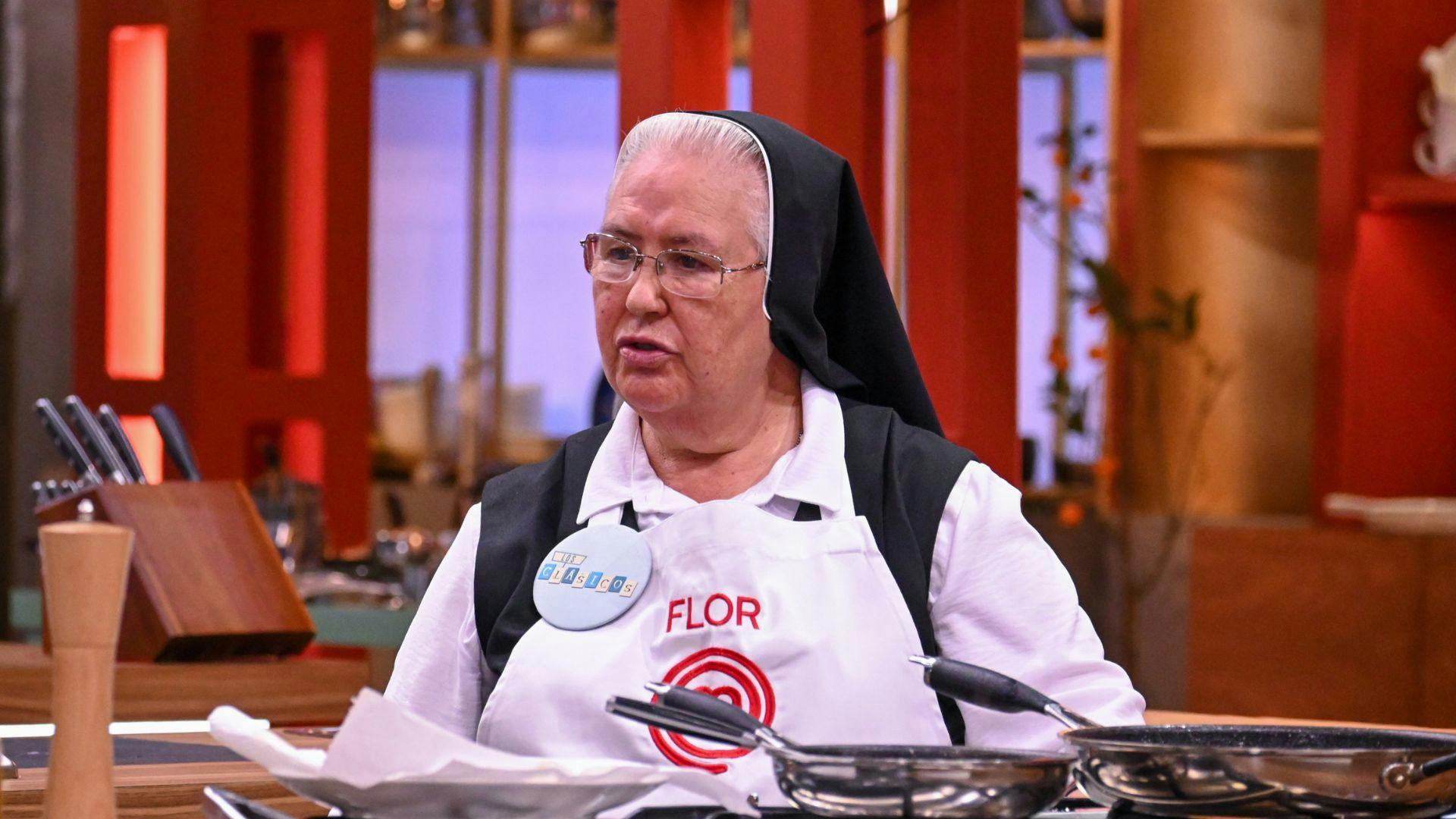 La exhaustiva rutina de la Hermana Flor ¡Cocina 3 veces al día para 90 personas!