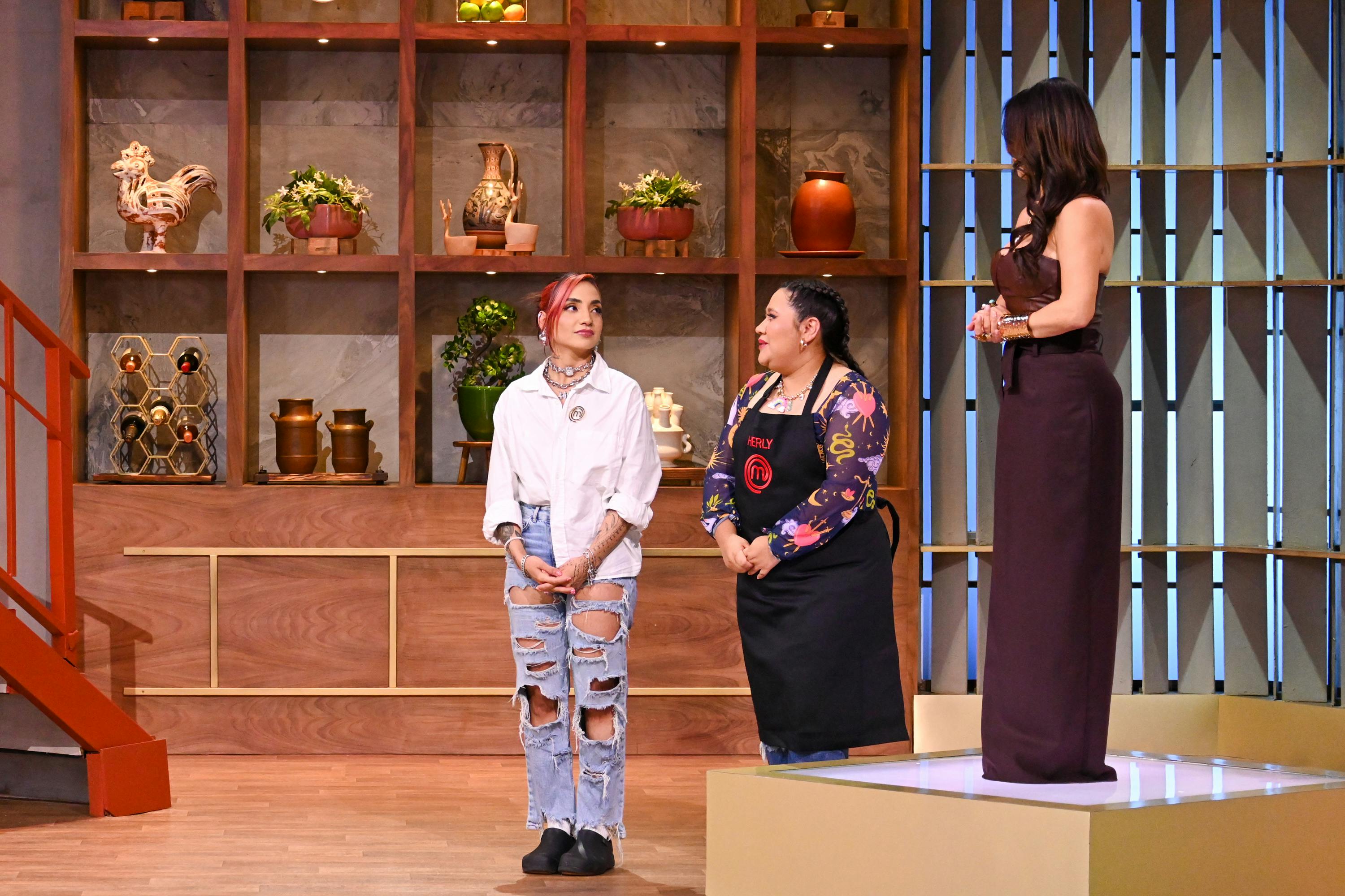 ¡Leslie manda a Herly directamente al Reto de Eliminación en MasterChef Celebrity Generaciones!