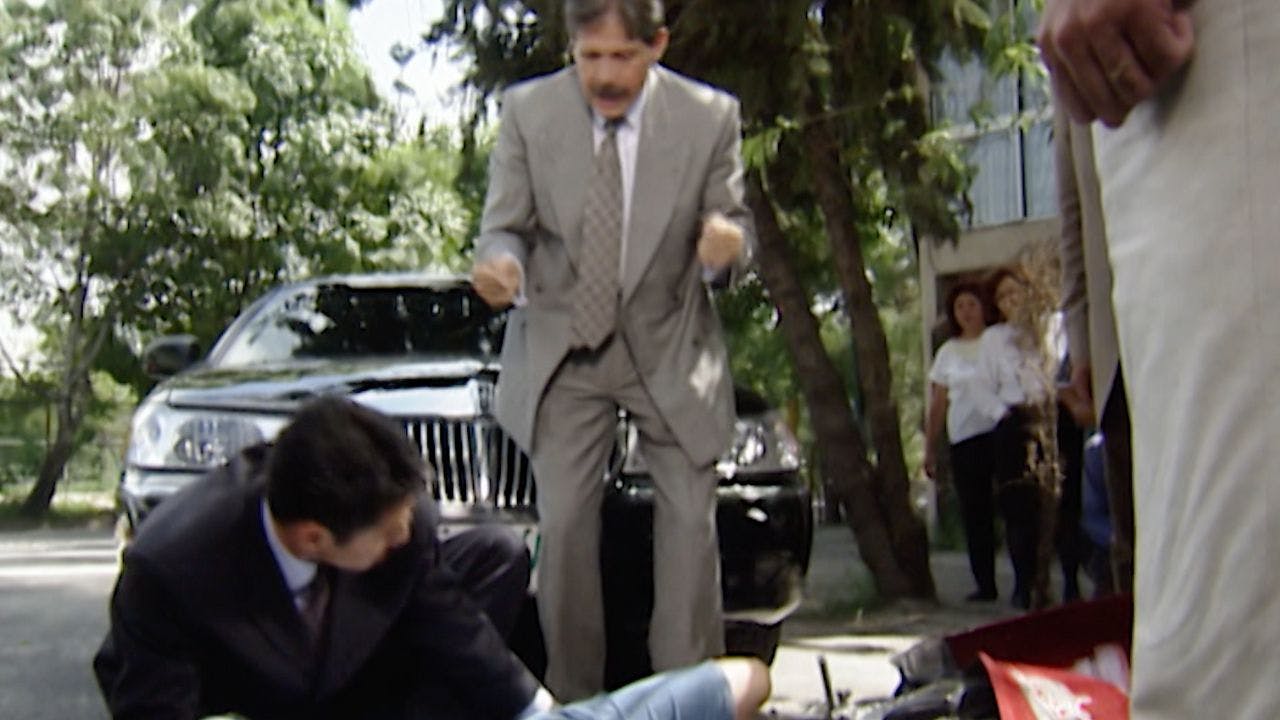 Tío Alberto | Capítulo 1 | Tío Alberto atropella a Marcela