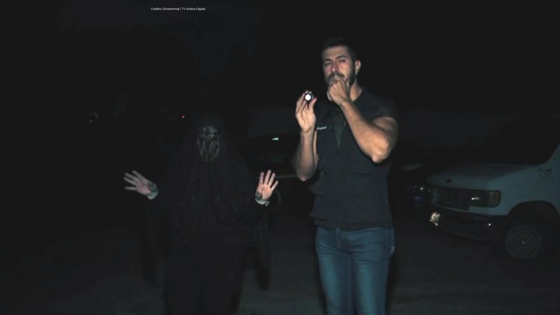 ¡El deshuesadero del horror! Almas atrapadas y en pena atacan a Madeleine Leandri durante una intensa investigación Extranormal. 