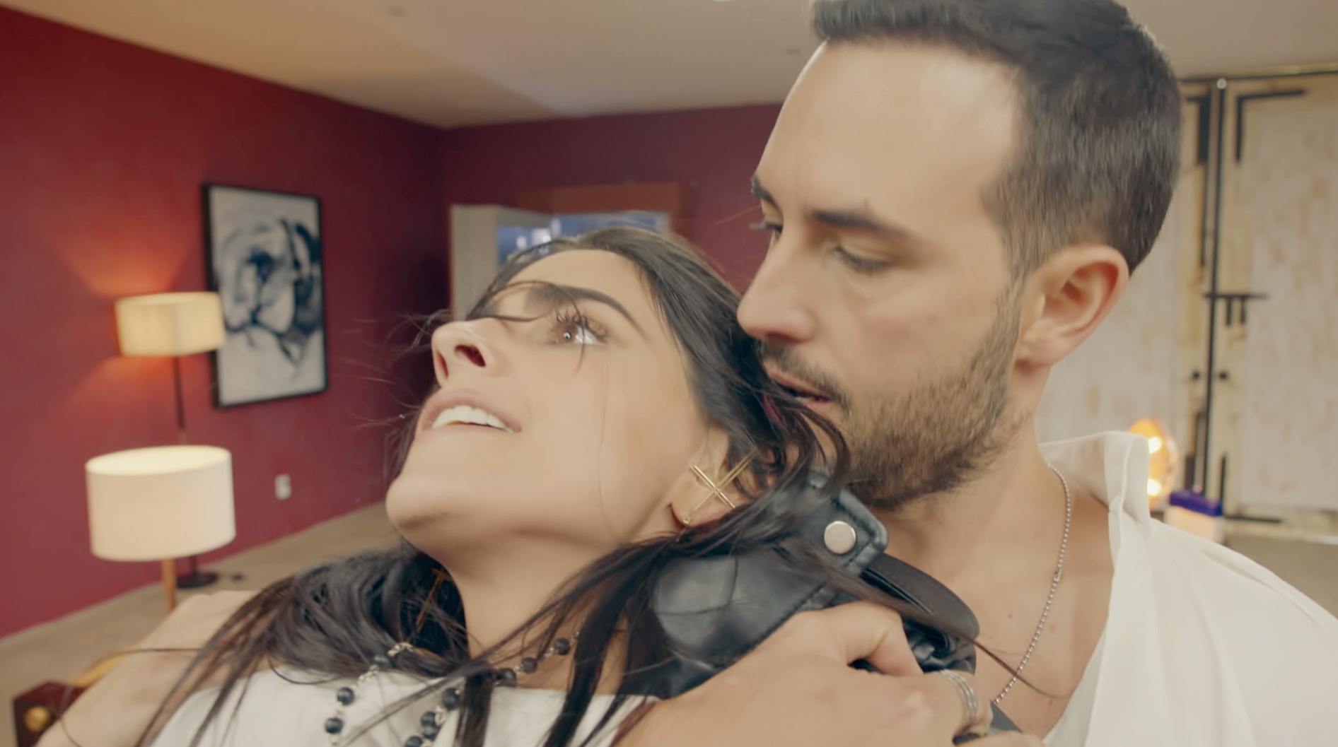 Rosario Tijeras | Capítulo 5 Temporada 2 | Rosario descubre las intenciones del Ángel