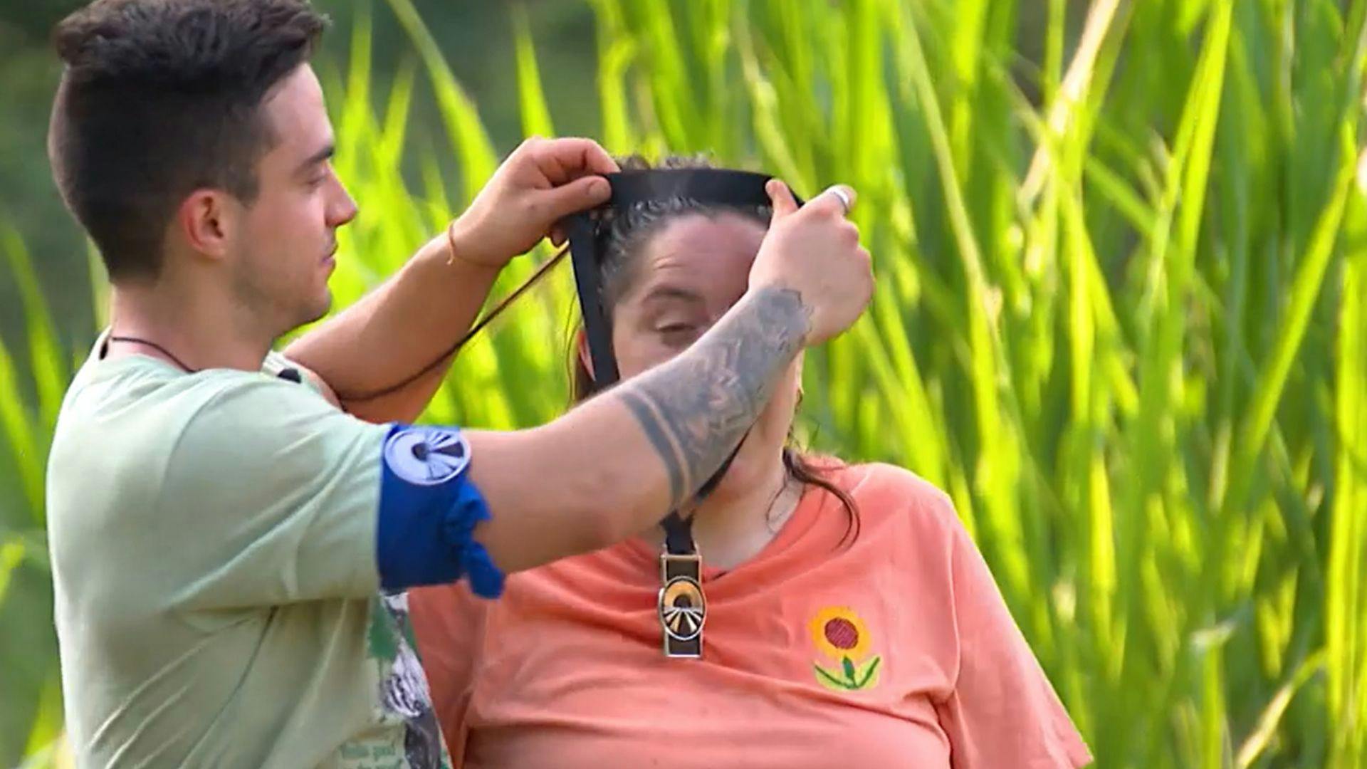 ¡Dos parejas compiten por llevarse el Amuleto del Dragón!