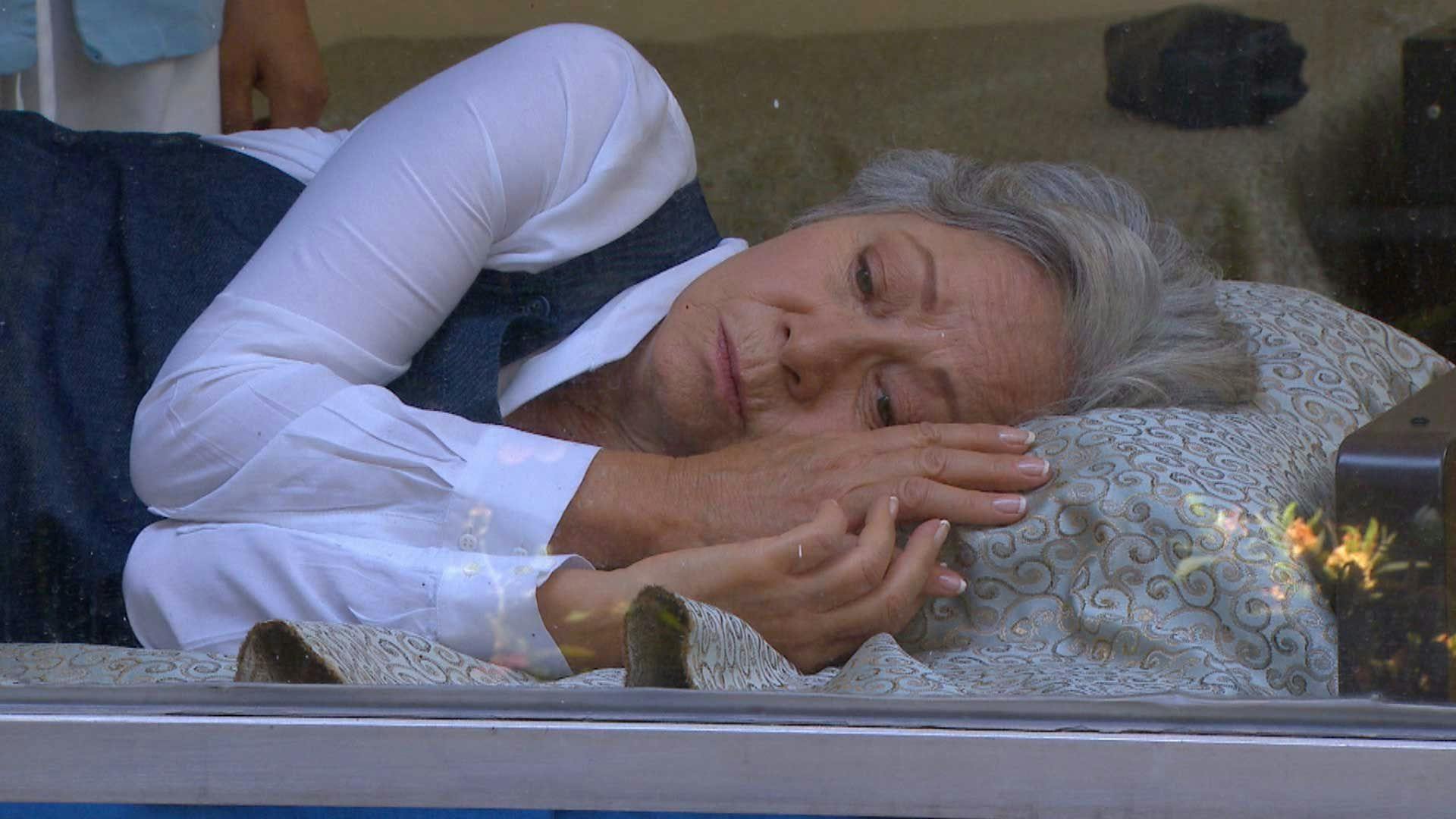 Vivir a destiempo | Capítulo 35 | Carolina ya no quiere vivir