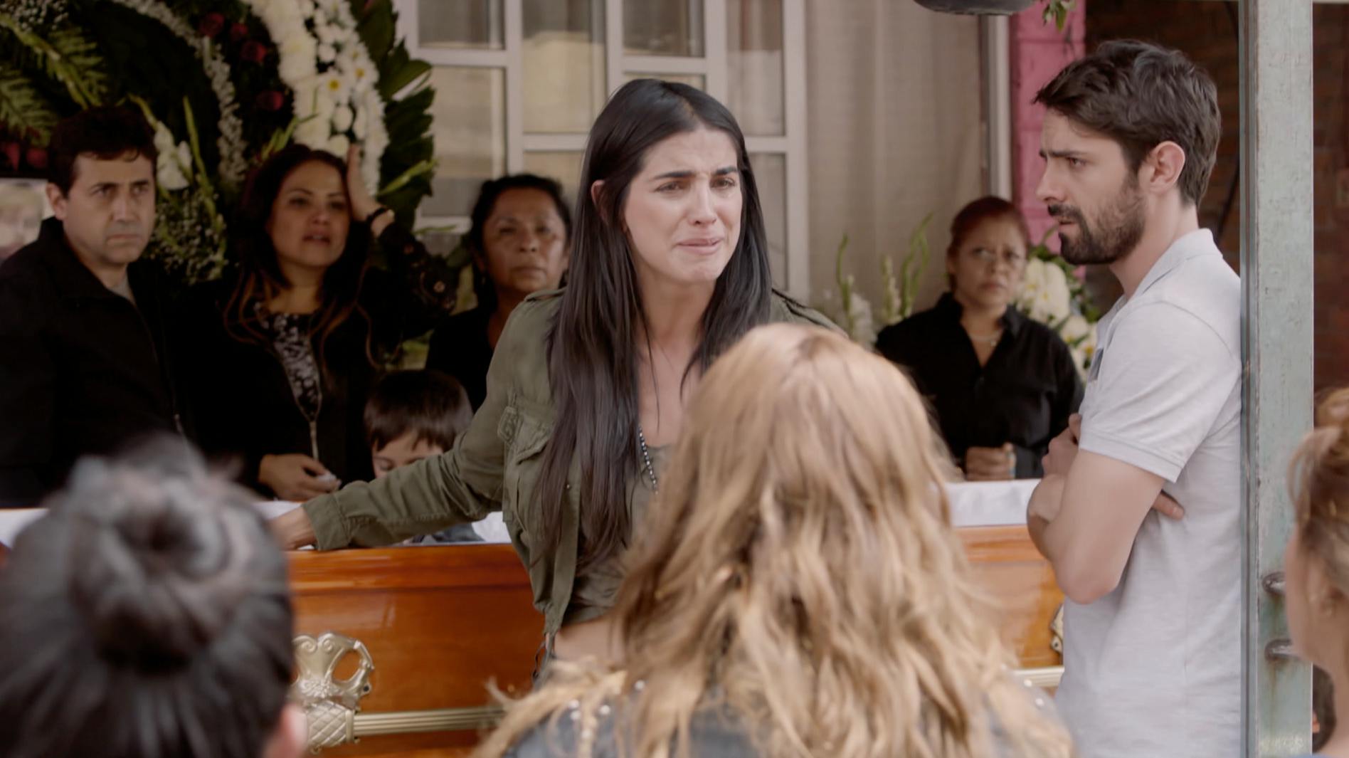 Rosario Tijeras | Capítulo 57 | Rosario debe preparar un sentido funeral