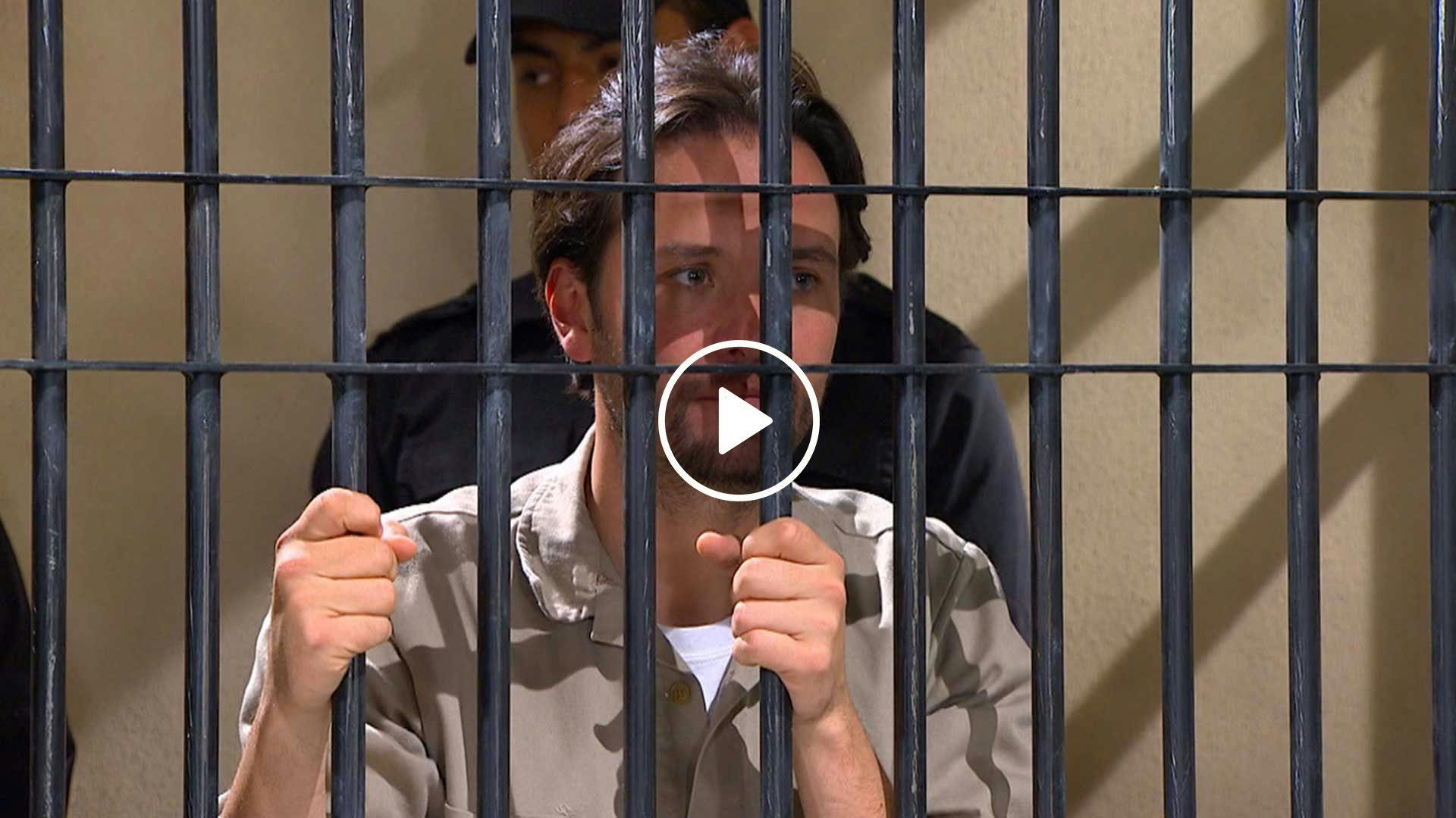 Huérfanas | Capítulo 52 | Rodrigo visita a Bradley