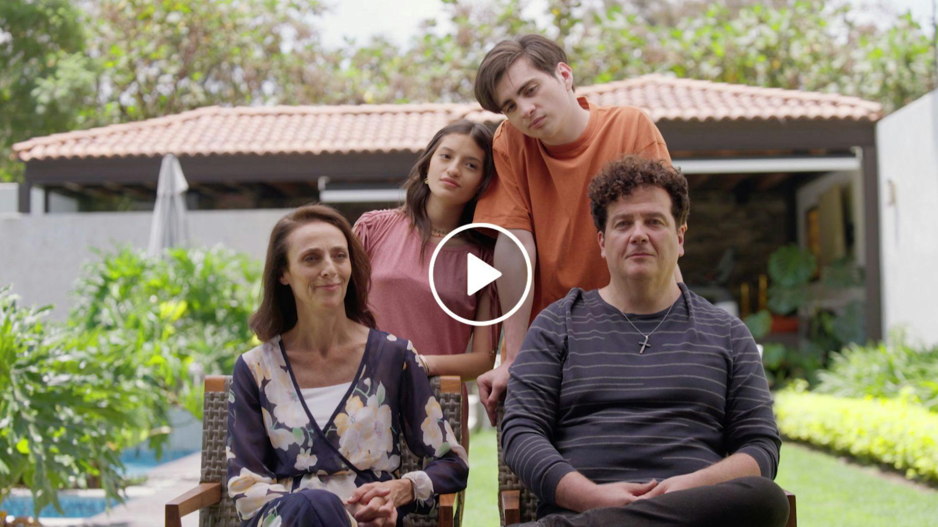 Lo Que Callamos Las Mujeres | Adriana: Prevenir el suicidio