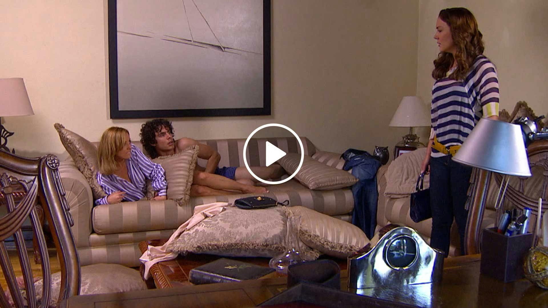 Huérfanas | Capítulo 86 | Aralia encuentra juntos a Maripili y Fabrizio