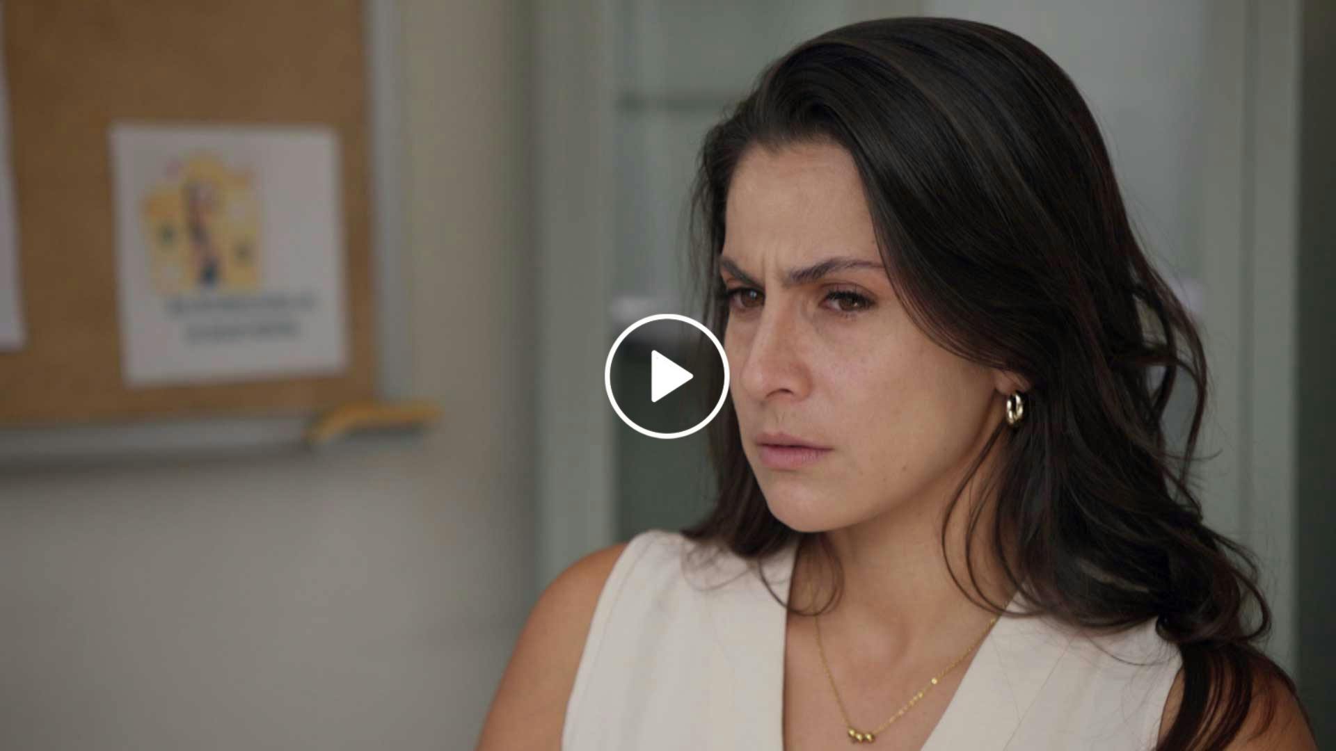 Lo Que Callamos Las Mujeres | Capítulo | Lucía: No paro de llorar 