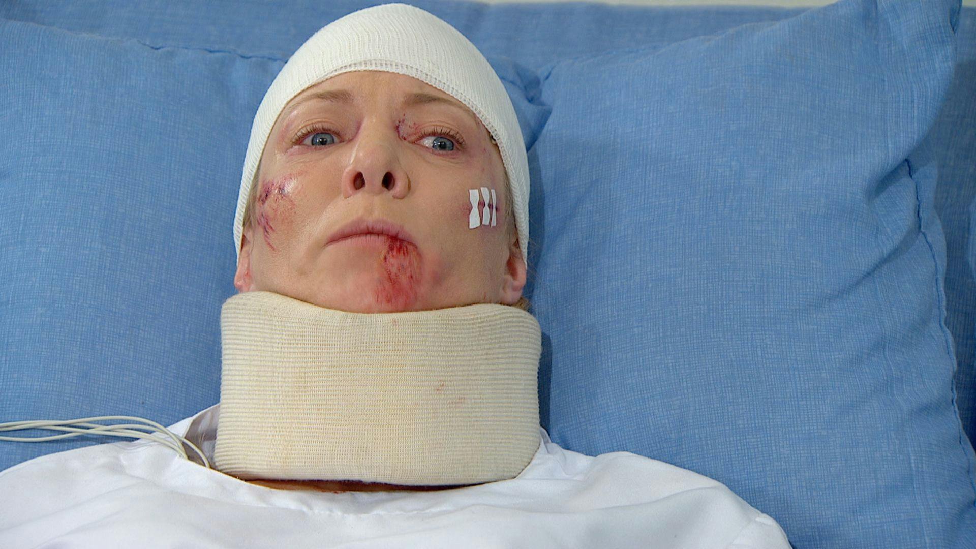 Vivir a Destiempo | Capítulo 106 | Sonia despertó