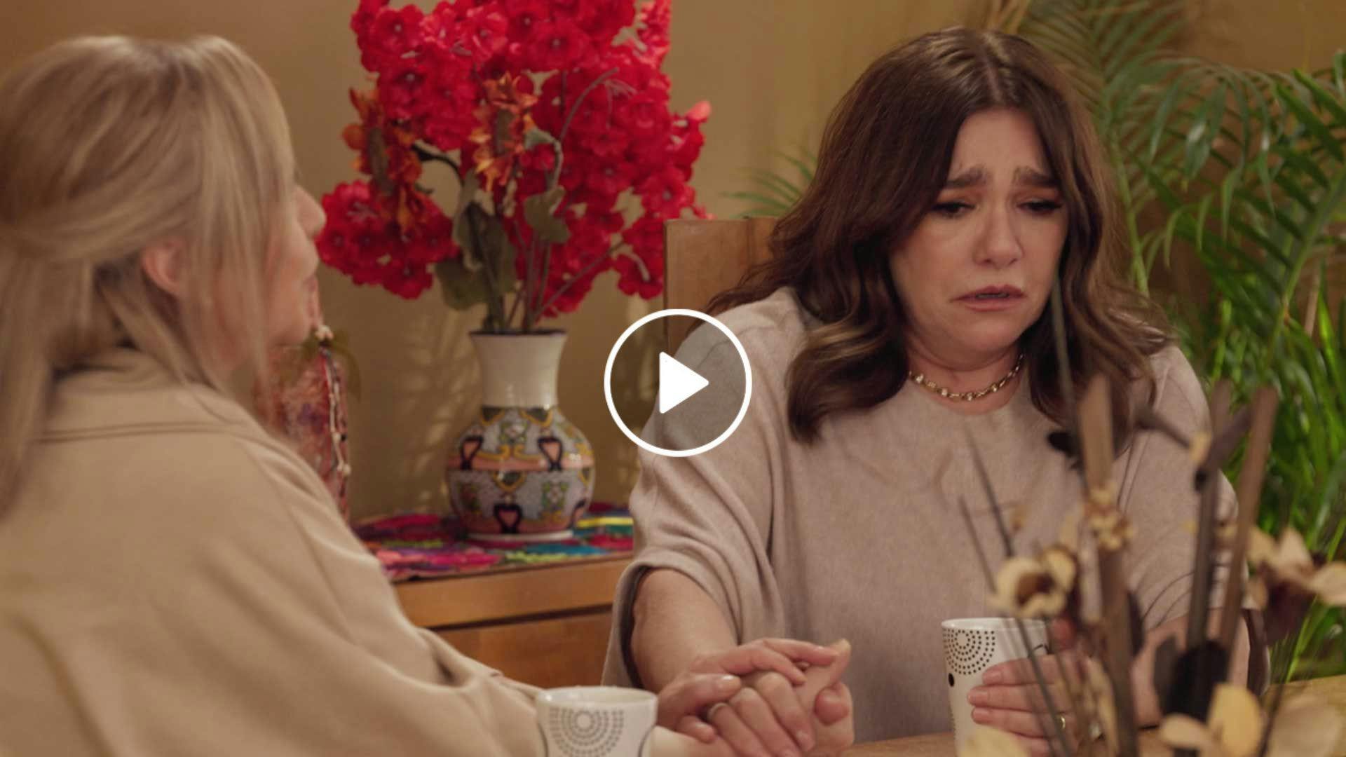 Lo Que Callamos Las Mujeres | Capítulos | Maru y Rita: Nunca es tarde.