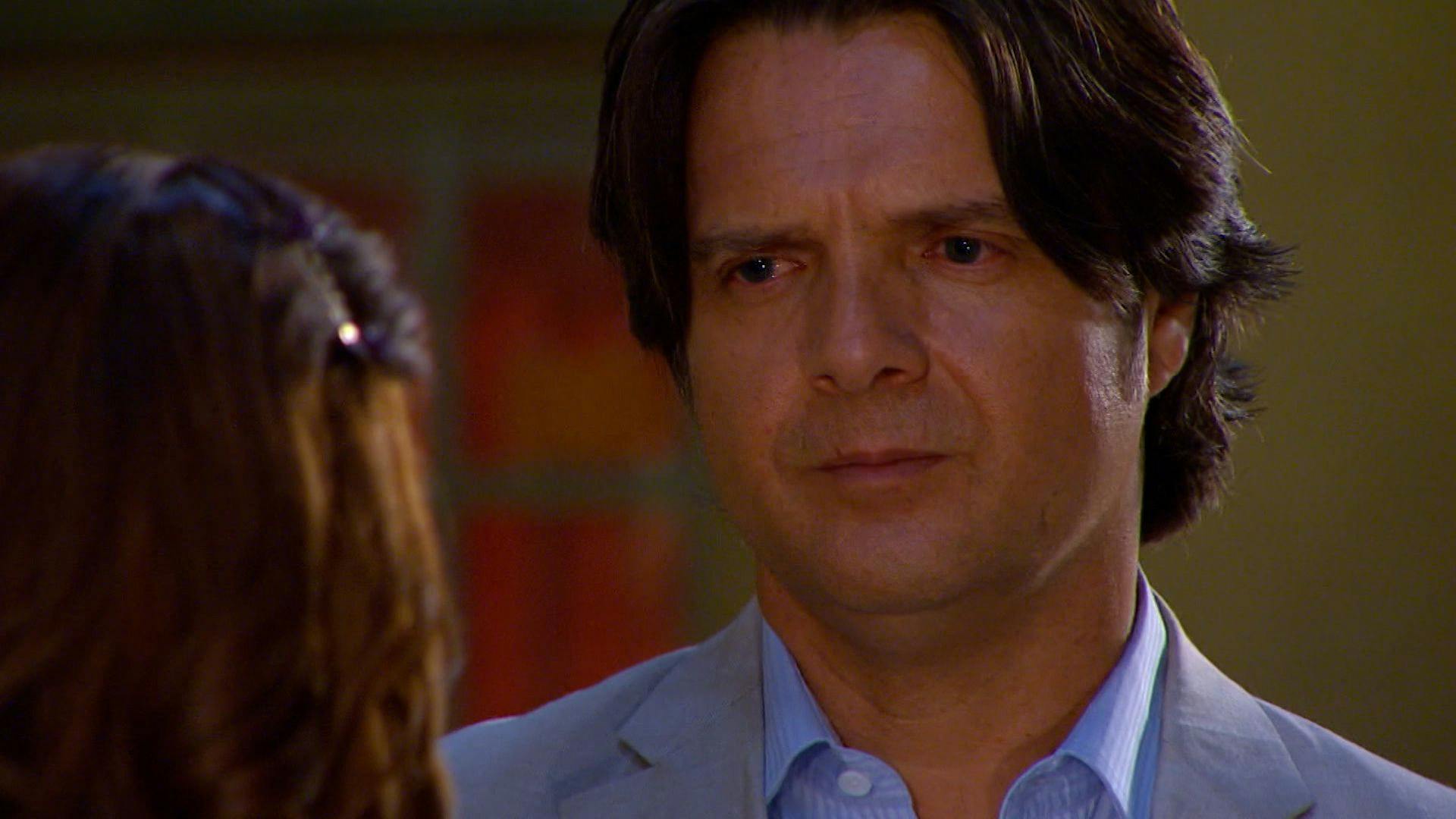 Huérfanas | Capítulo 118 | César declara su amor a Aralia