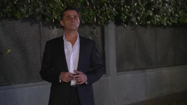 Vivir a Destiempo | Capítulo 114 | Pato le vende parte de la empresa a Alejandro