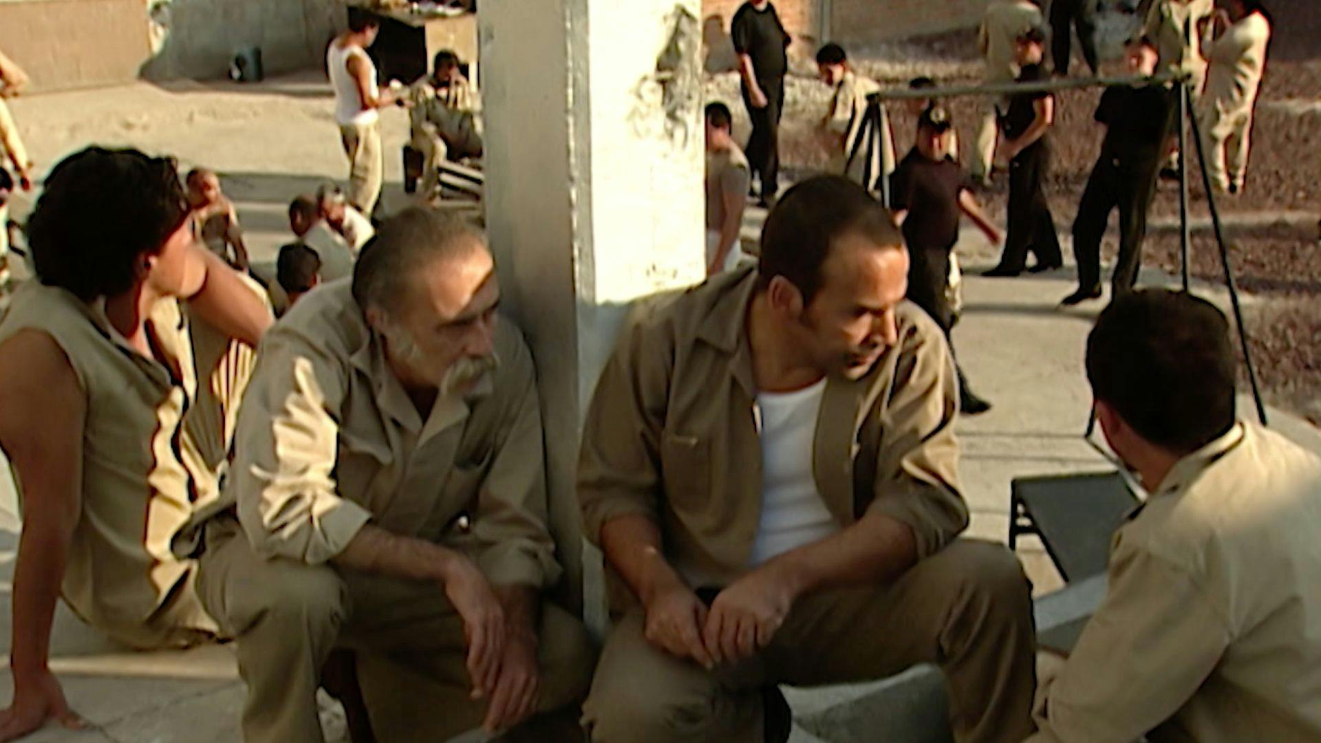 Todo por Amor | Capítulo 234 | Mariano planea fugarse de la cárcel