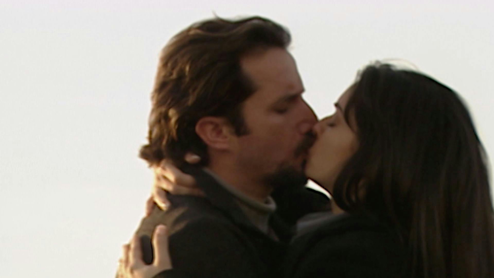 Todo por Amor | Capítulo 243 | Javier le pide a Lucía regresar