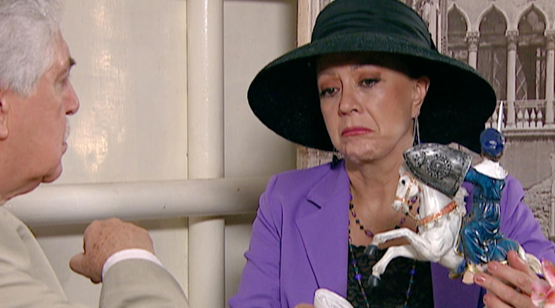 A Cada Quien Su Santo | Me quito el sombrero