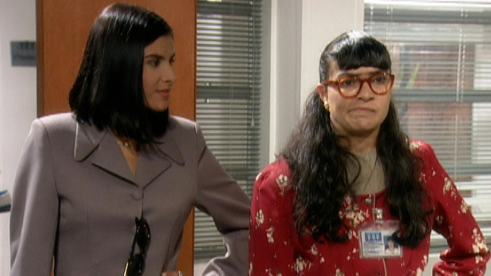 Capítulo 68 | Marcela descubre un revelador poema de 'Delmira Agustini' | Yo soy Betty, la fea