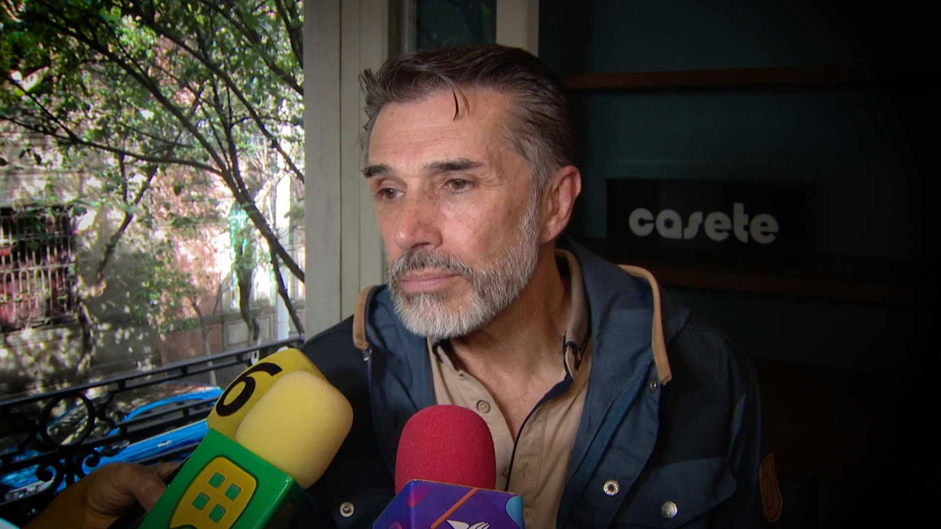 Sergio Mayer reacciona a las declaraciones de Katia Llanos sobre Luis de Llano y Sasha Sokol