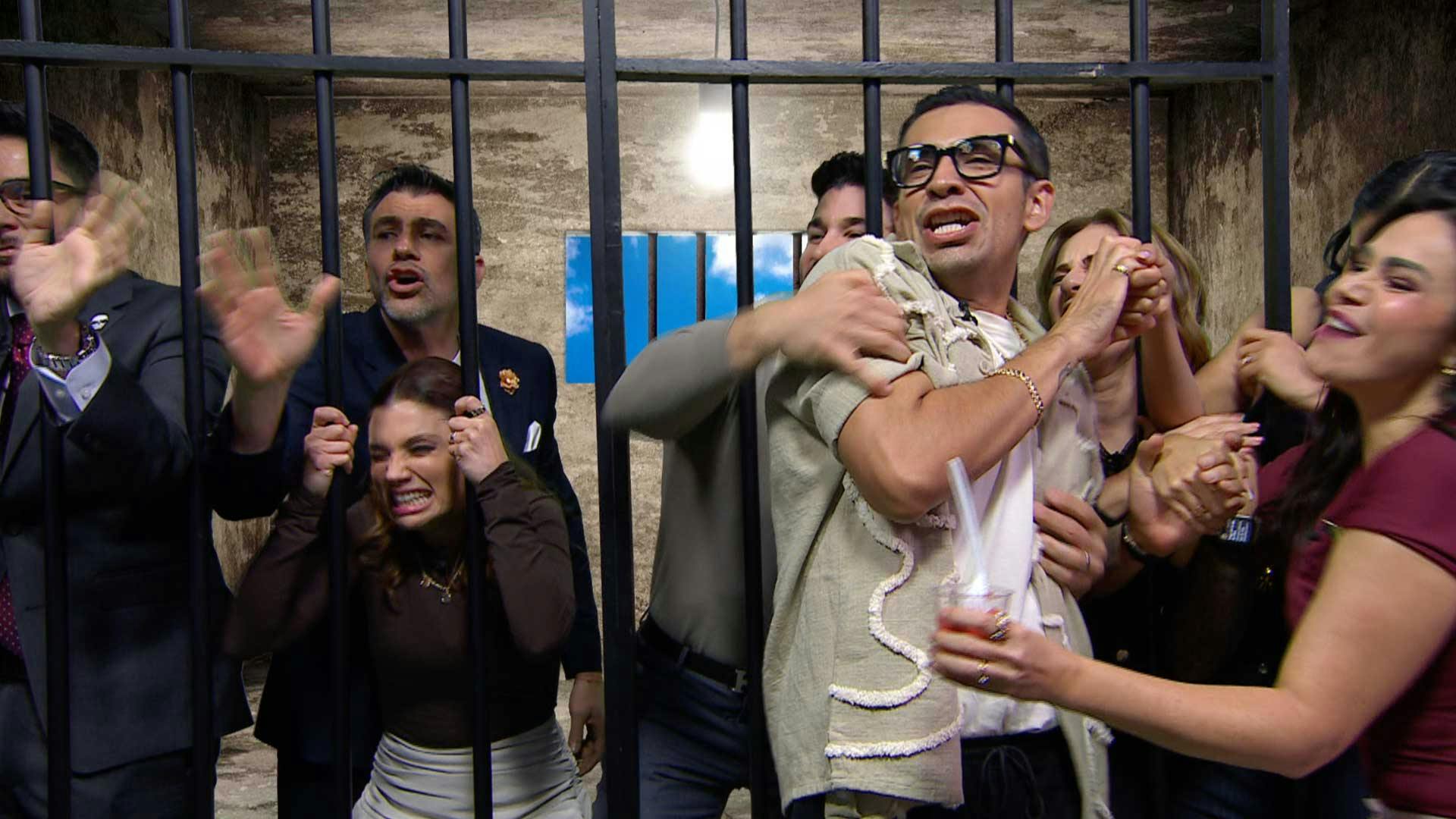 Venga La Alegría | Programa 31 de julio Parte 1 | Mariana Seoane habló del estado de salud de Alejandra Guzmán, Ernesto D'Alessio alzó la voz por Lupita D'Alessio, la receta del día, los consejos de los especialistas y los mejores juegos