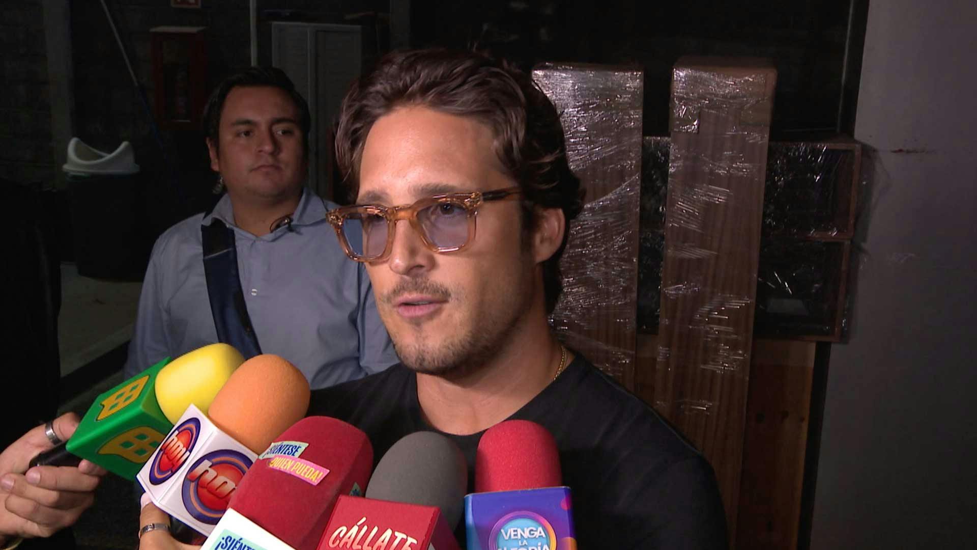 ¿Diego Boneta junto a Belinda en Mentiras, El Musical? Así reaccionó el actor mexicano