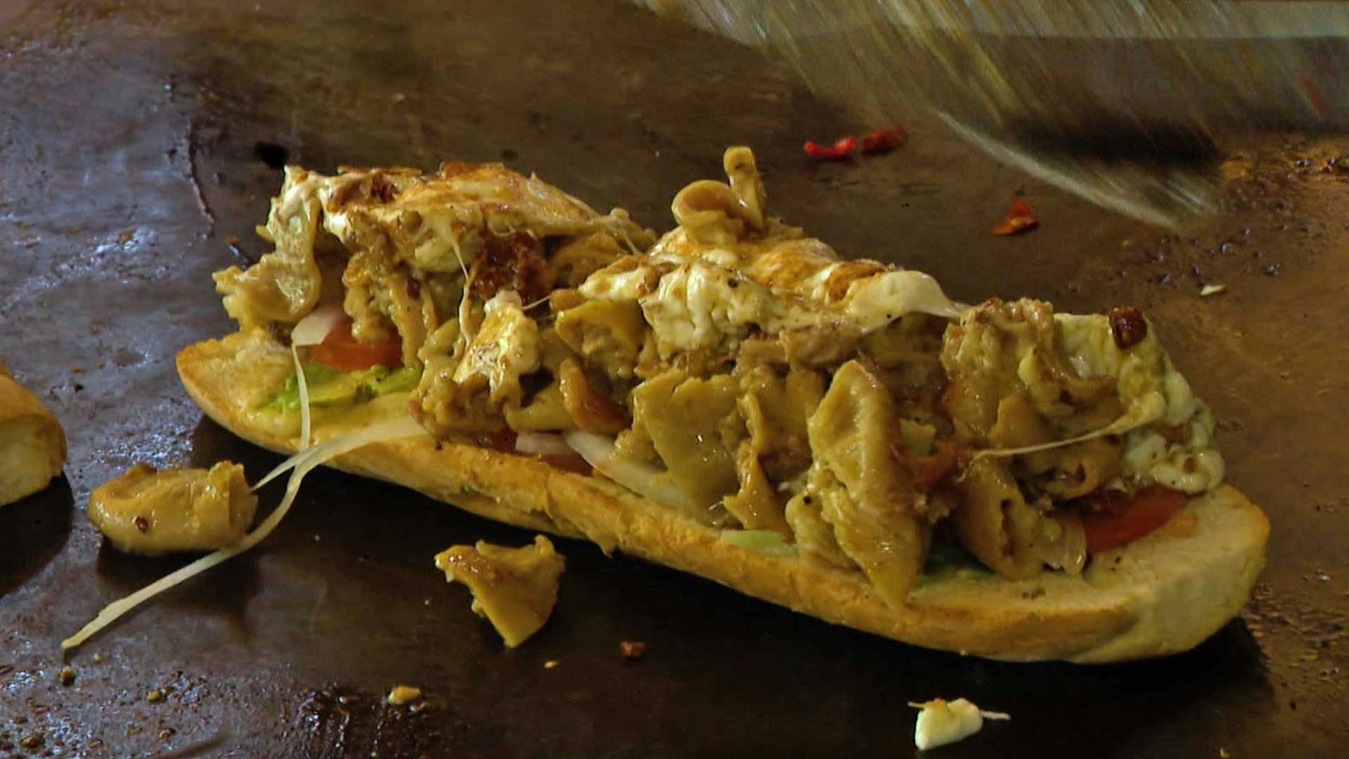 ¿Adiós a los tacos? ¡Hola a la 'torta de tripa'! Así la recomendación de Rahmar